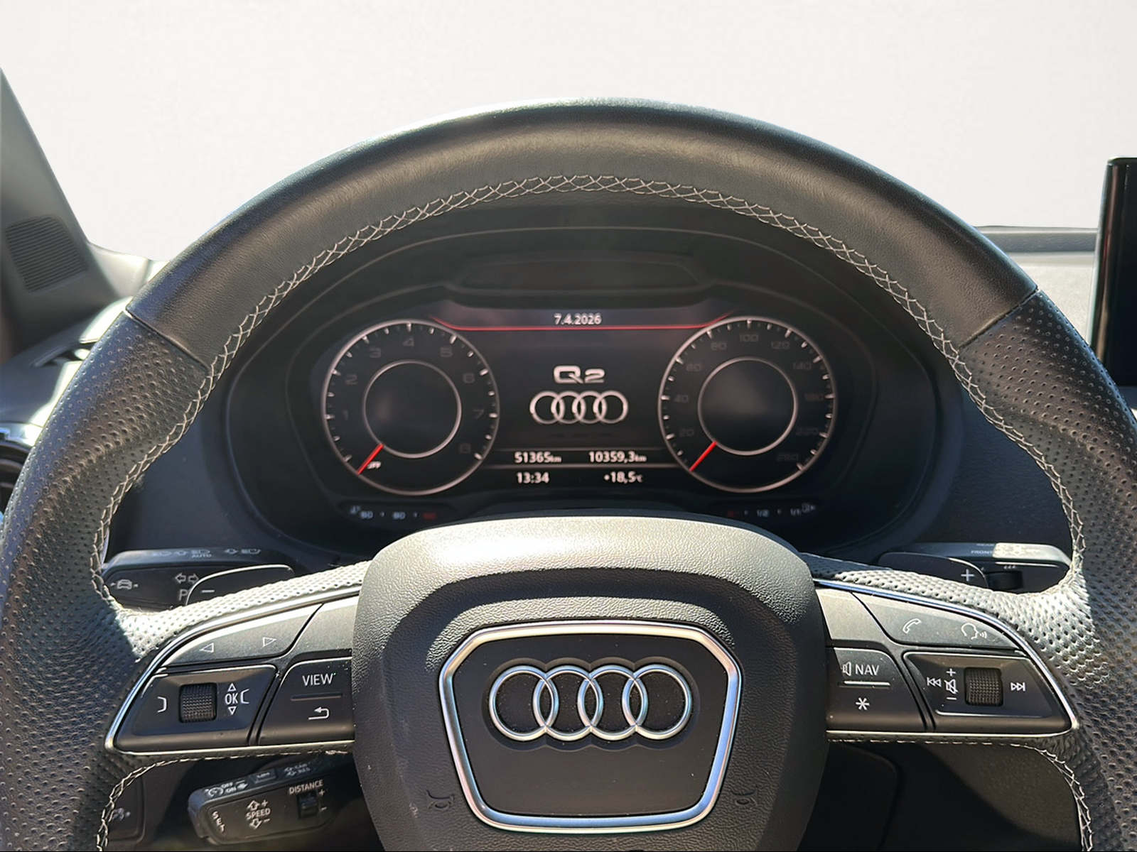 AUDI Q2 35 TFSI S line S-tronic-image-3