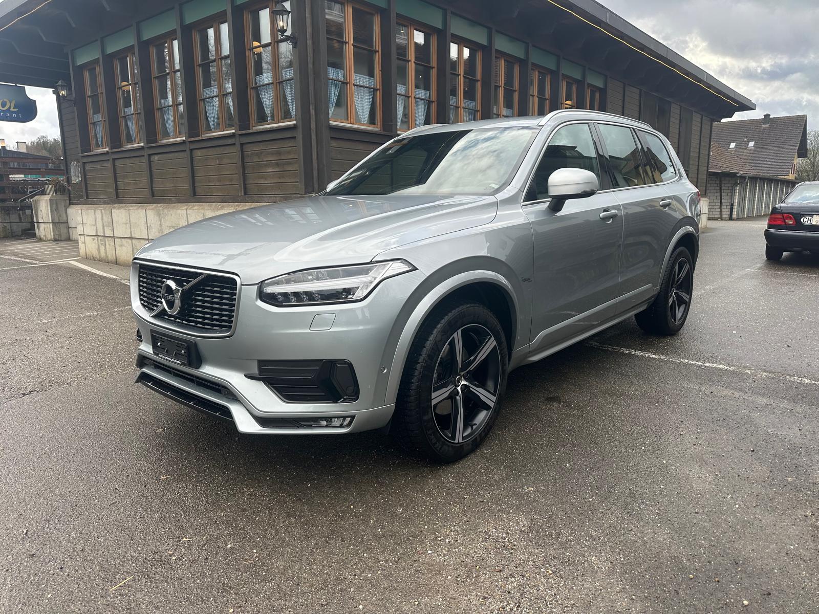 VOLVO XC90 D5 AWD R-Design Geartronic-image-1
