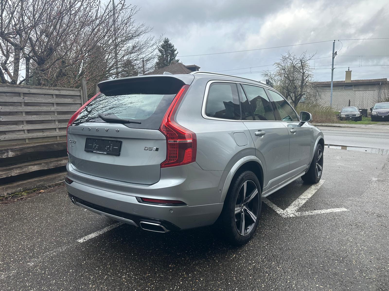 VOLVO XC90 D5 AWD R-Design Geartronic-image-3