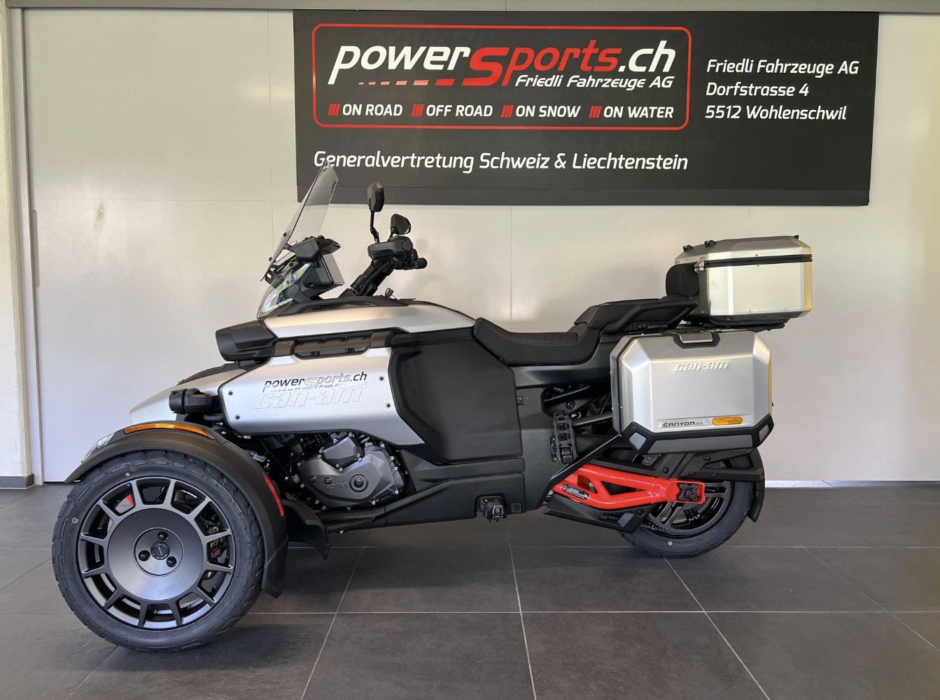 CAN-AM Canyon XT-showroom-element-3