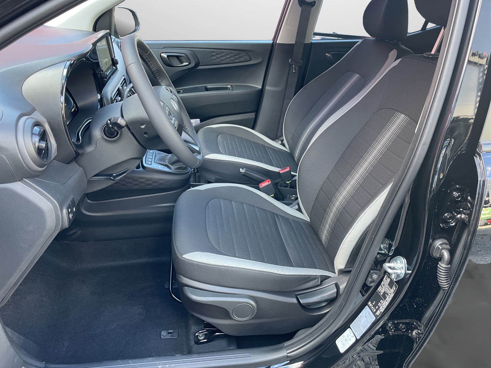 HYUNDAI i10 1.2 Amplia-image-4