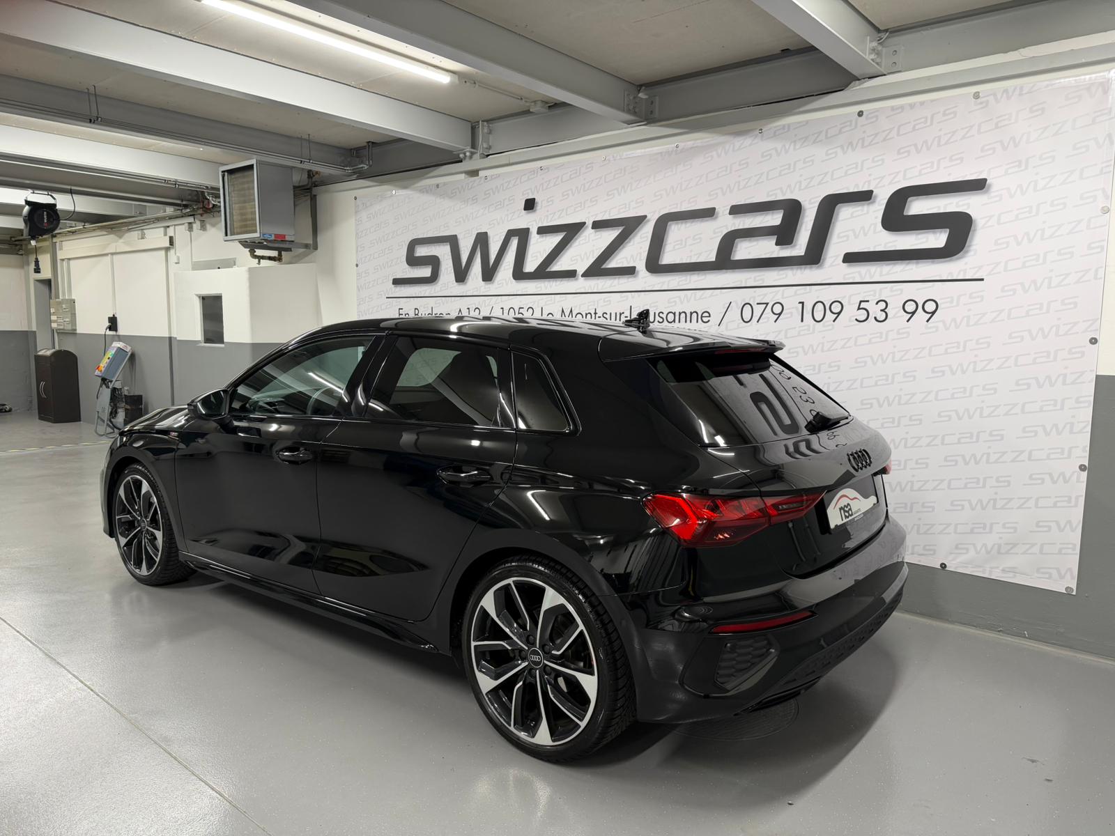 AUDI A3 Sportback 35 TFSI S line Attraction S-tronic-image-1