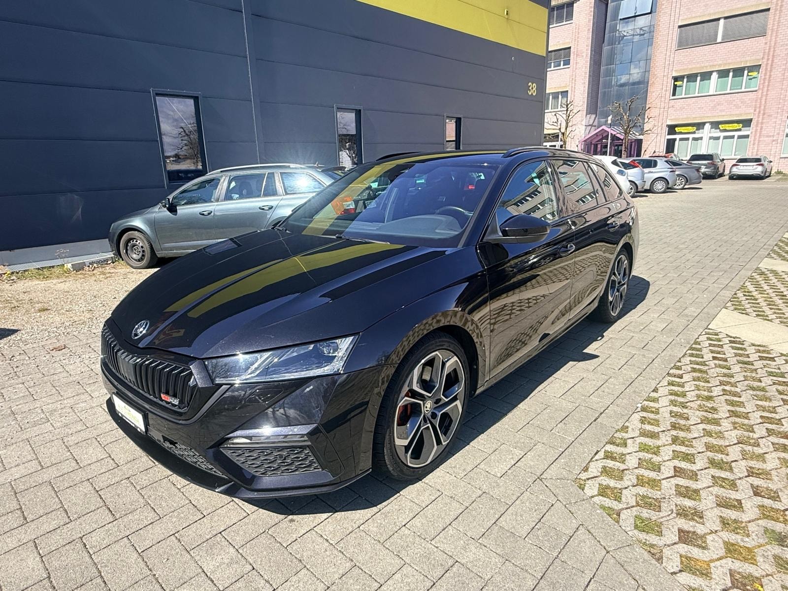 SKODA Octavia Combi 2.0 TSI DSG RS