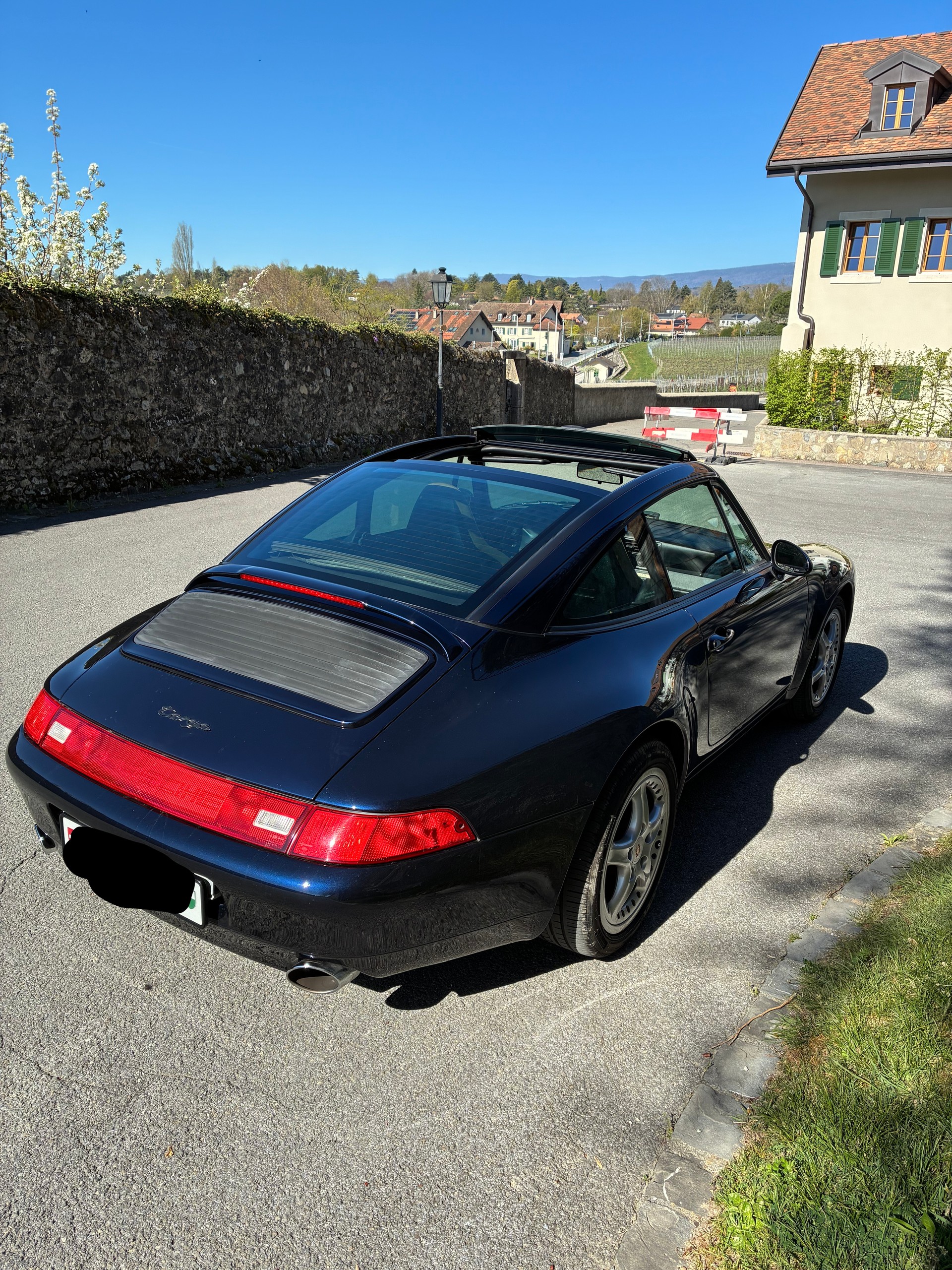 PORSCHE 911 Targa-image-18