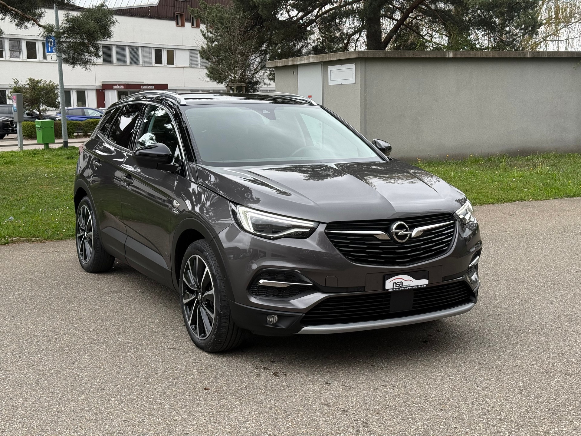 OPEL Grandland X 1.6 Hybrid4 Excellence Automatik-image-1