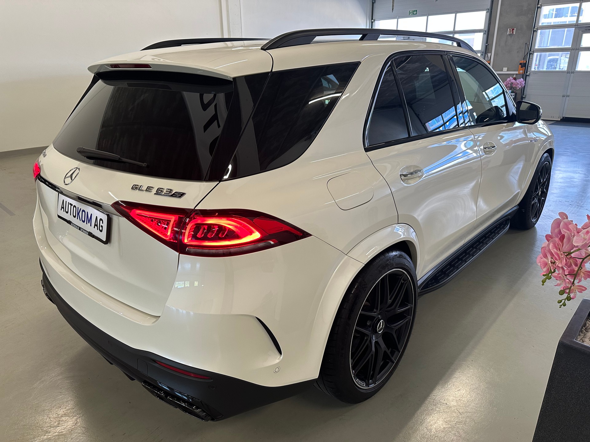 MERCEDES-BENZ GLE 63 S AMG 4Matic+ 9G-Speedshift-image-4