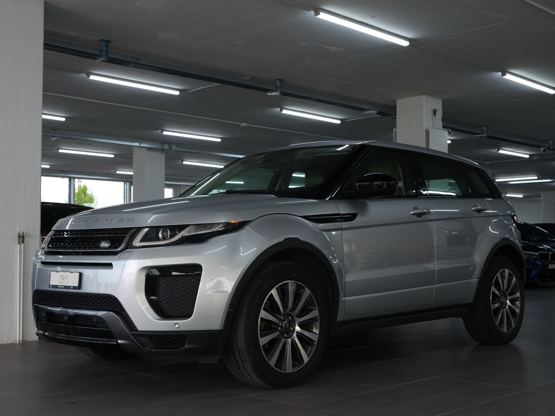 LAND ROVER Range Rover Evoque 2.0 Si4 HSE AT9*Rückfahrkamera* *Panorama* *Meridian*-image-6