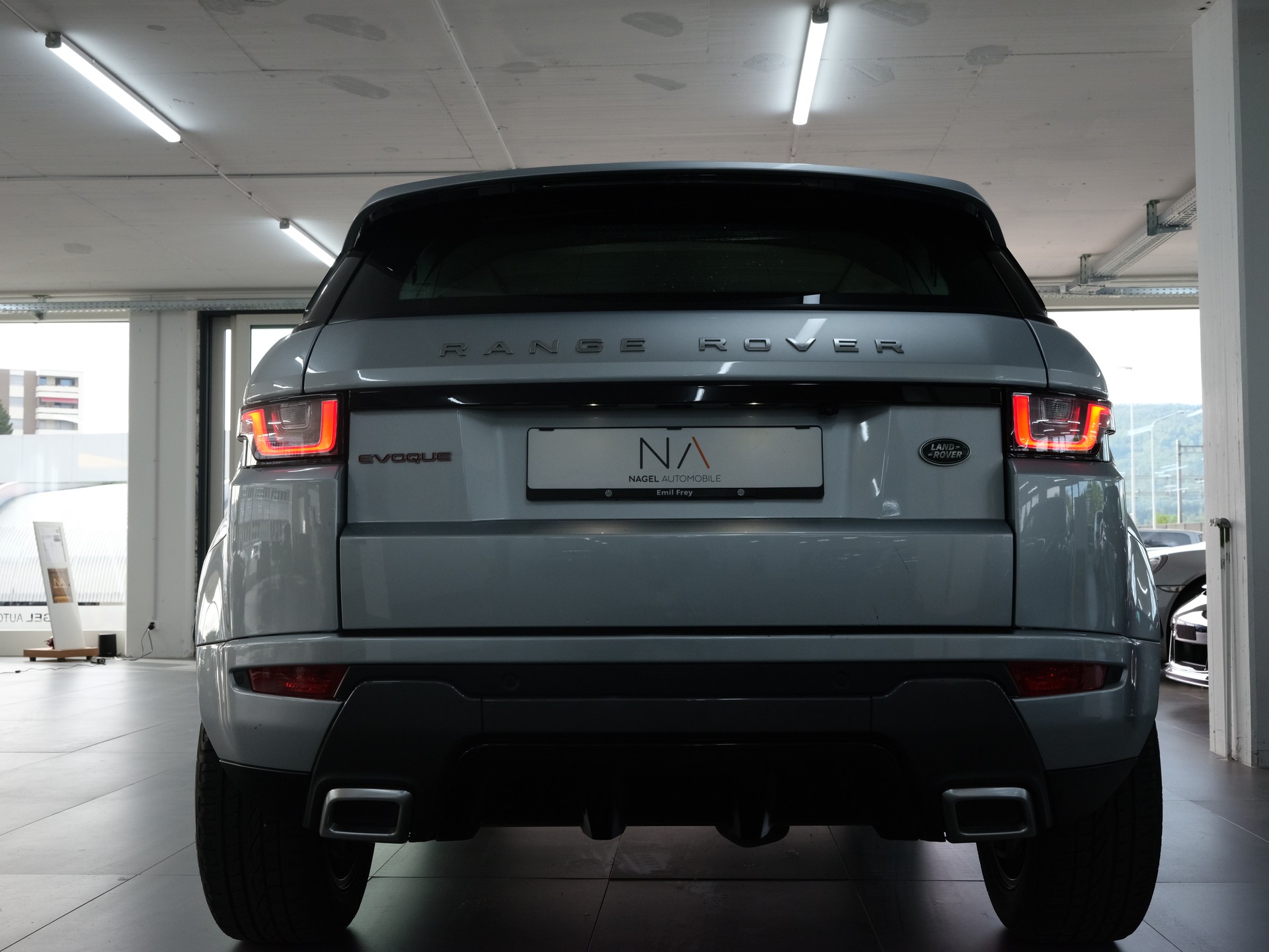 LAND ROVER Range Rover Evoque 2.0 Si4 HSE AT9*Rückfahrkamera* *Panorama* *Meridian*-image-3