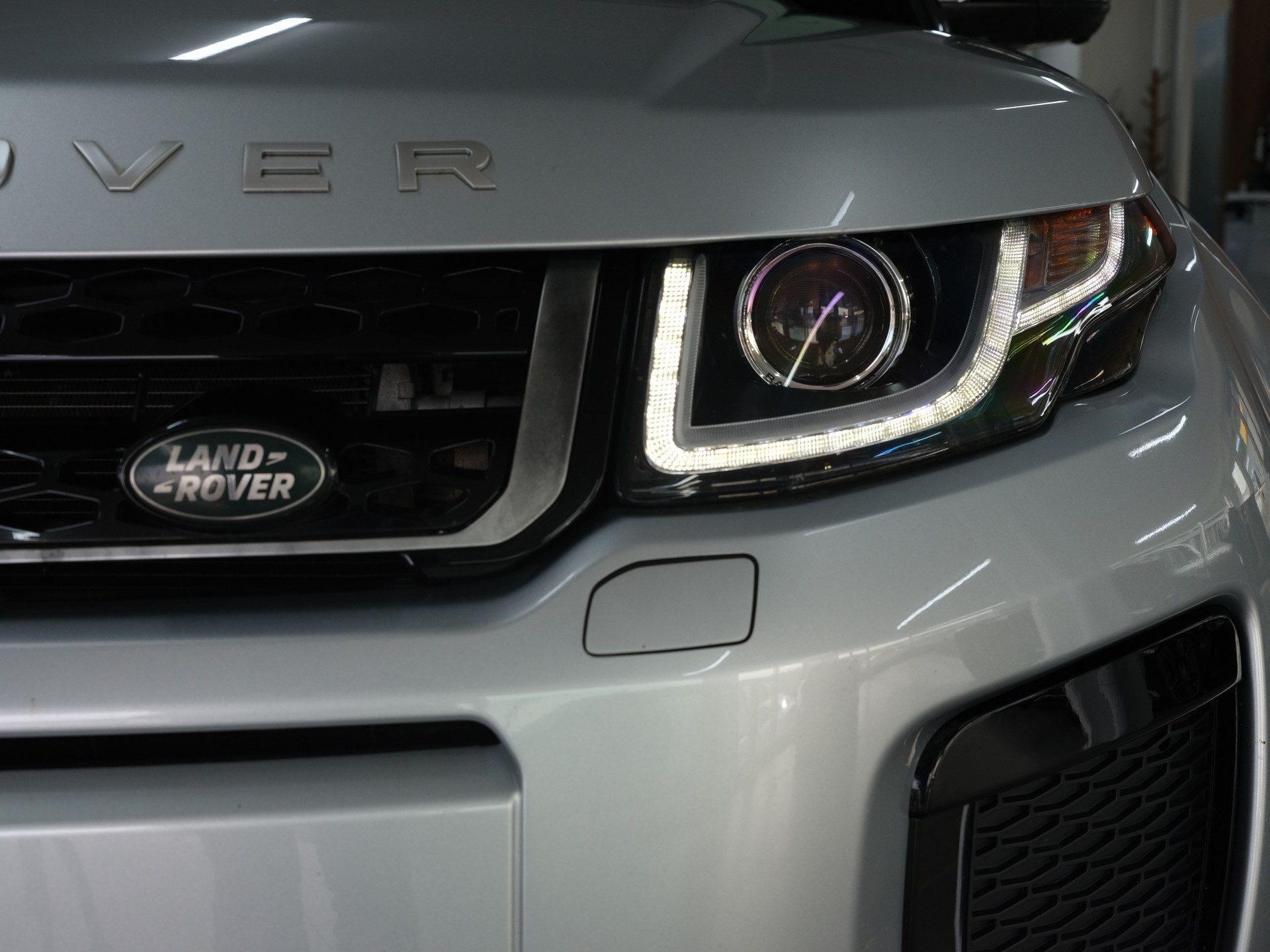 LAND ROVER Range Rover Evoque 2.0 Si4 HSE AT9*Rückfahrkamera* *Panorama* *Meridian*-image-9