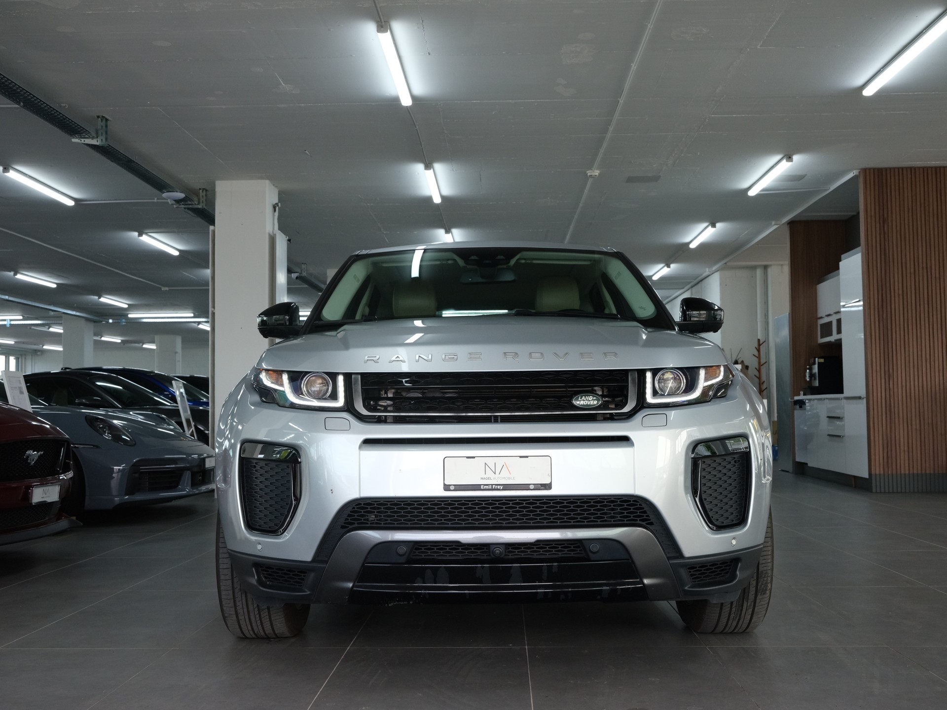 LAND ROVER Range Rover Evoque 2.0 Si4 HSE AT9*Rückfahrkamera* *Panorama* *Meridian*-image-8