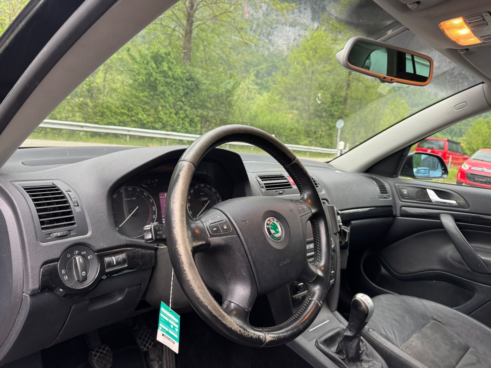 SKODA Octavia 2.0 TDI Laurin & Klement 4x4-image-11