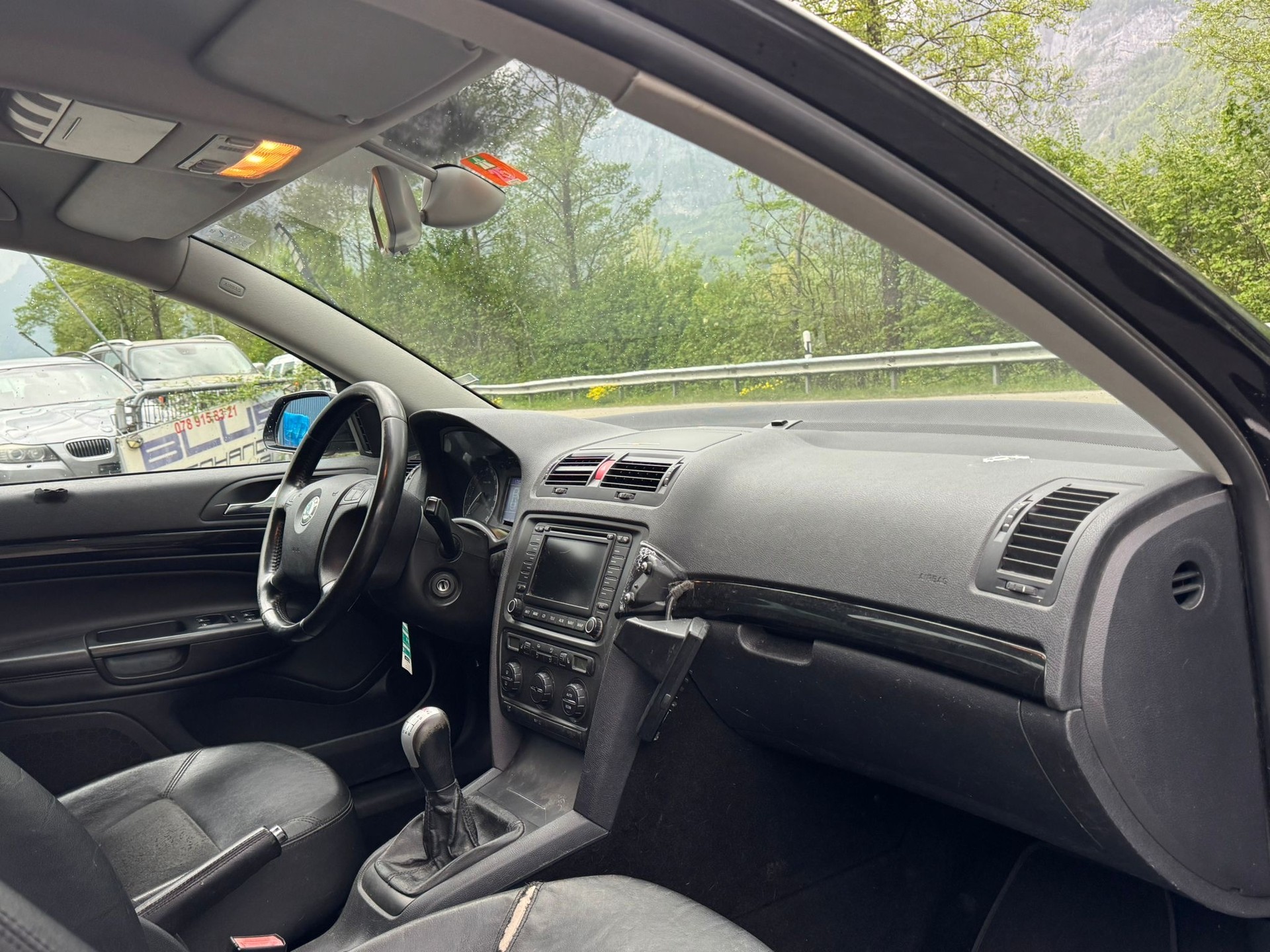 SKODA Octavia 2.0 TDI Laurin & Klement 4x4-image-13
