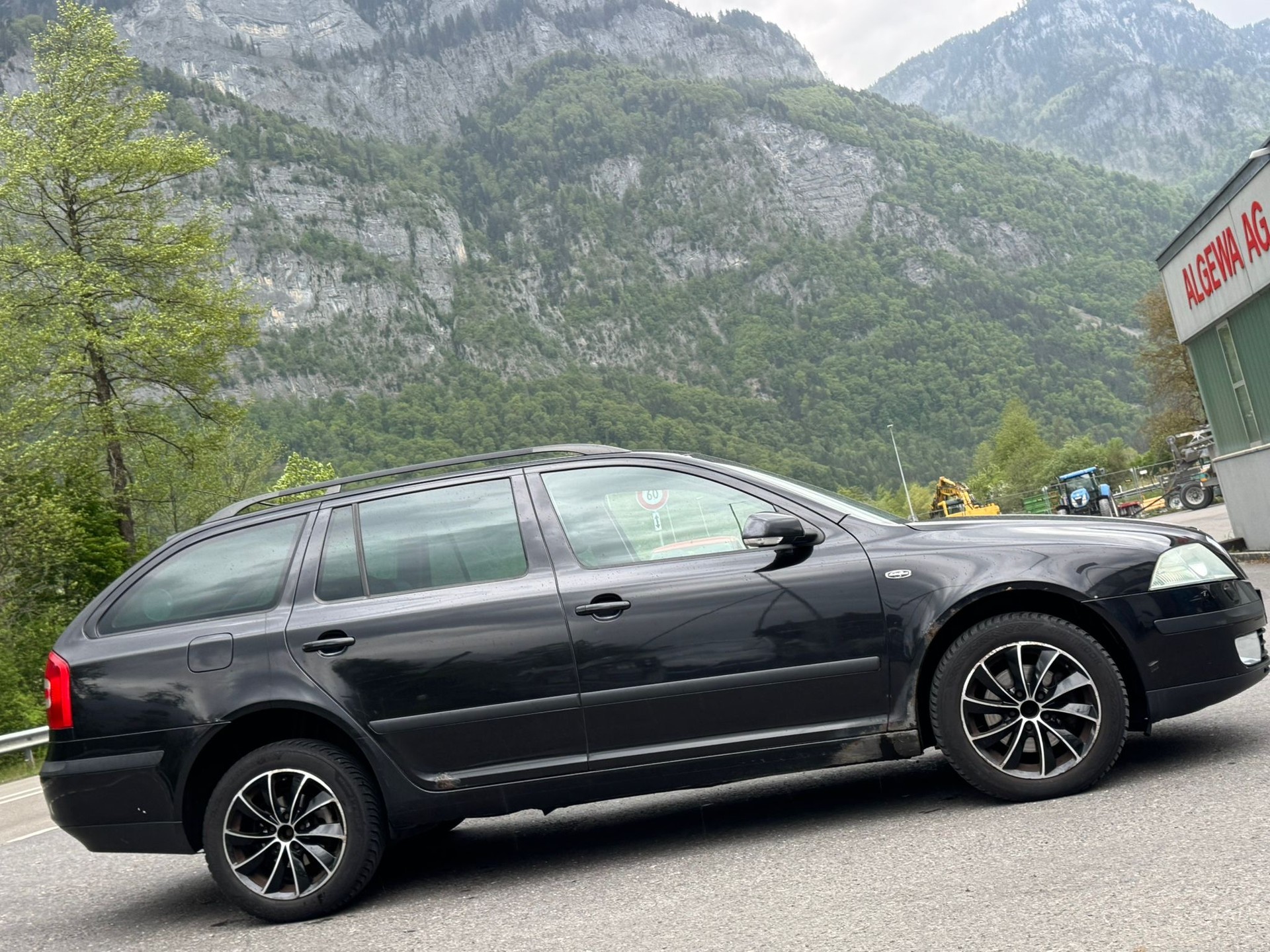 SKODA Octavia 2.0 TDI Laurin & Klement 4x4-image-4
