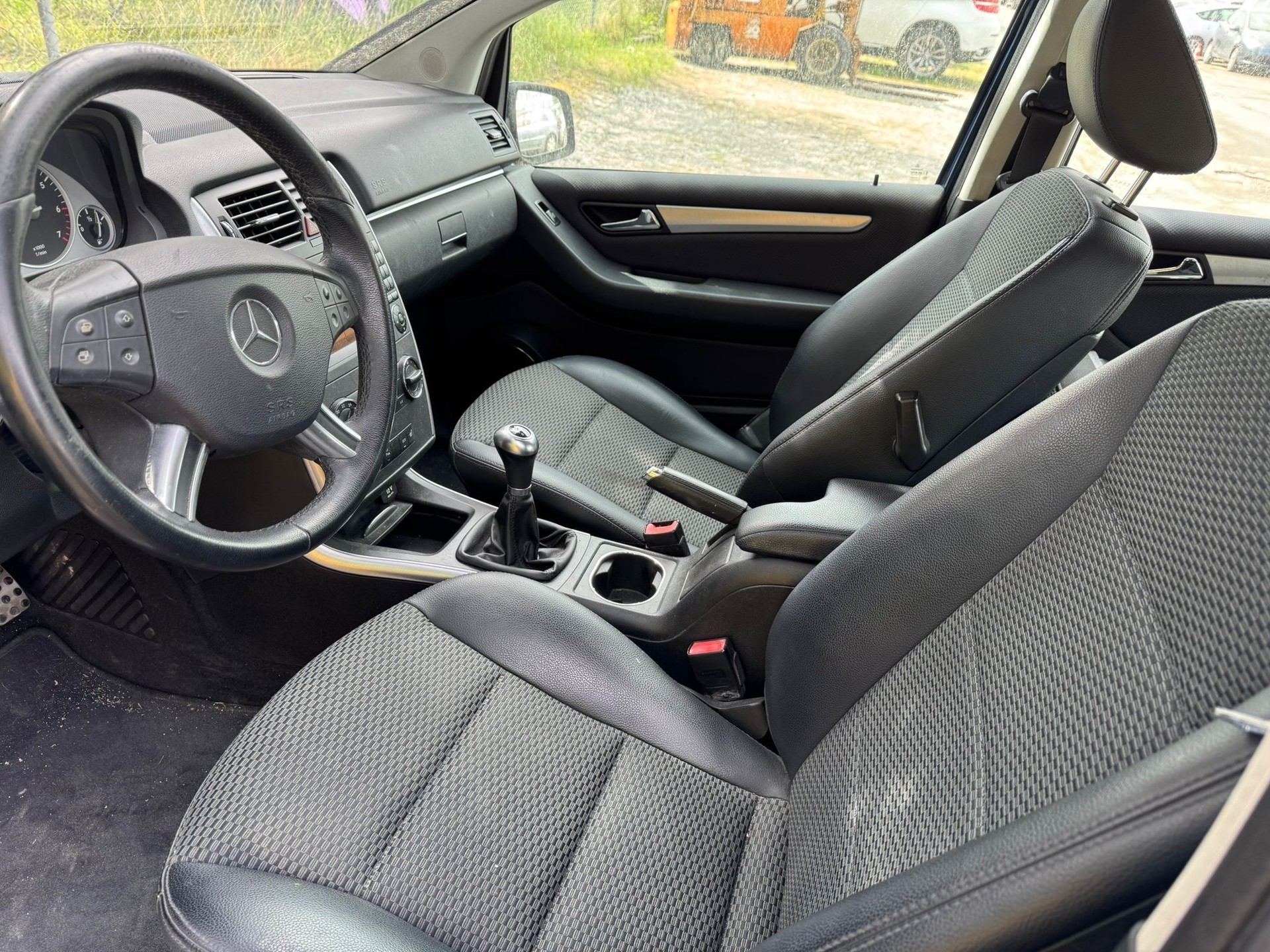 MERCEDES-BENZ B 180 (170) BlueEfficiency-image-9