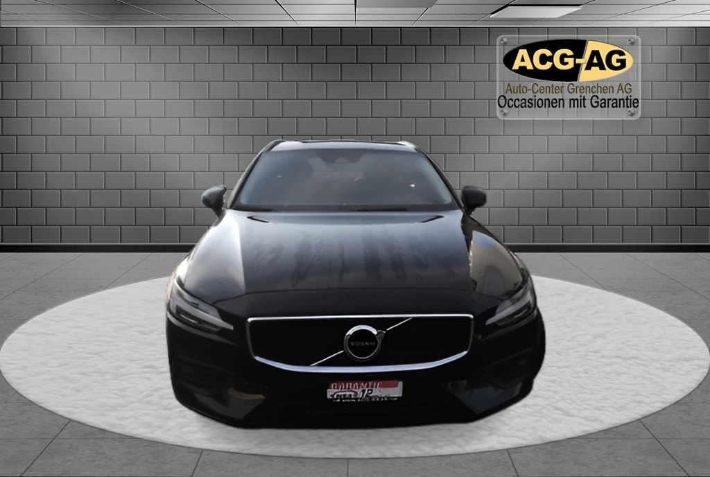 VOLVO V60 D3 Momentum Geartronic ** Neues Modell ** Navi mit RF-kamera ** Frisch ab MFK & Service **-image-1