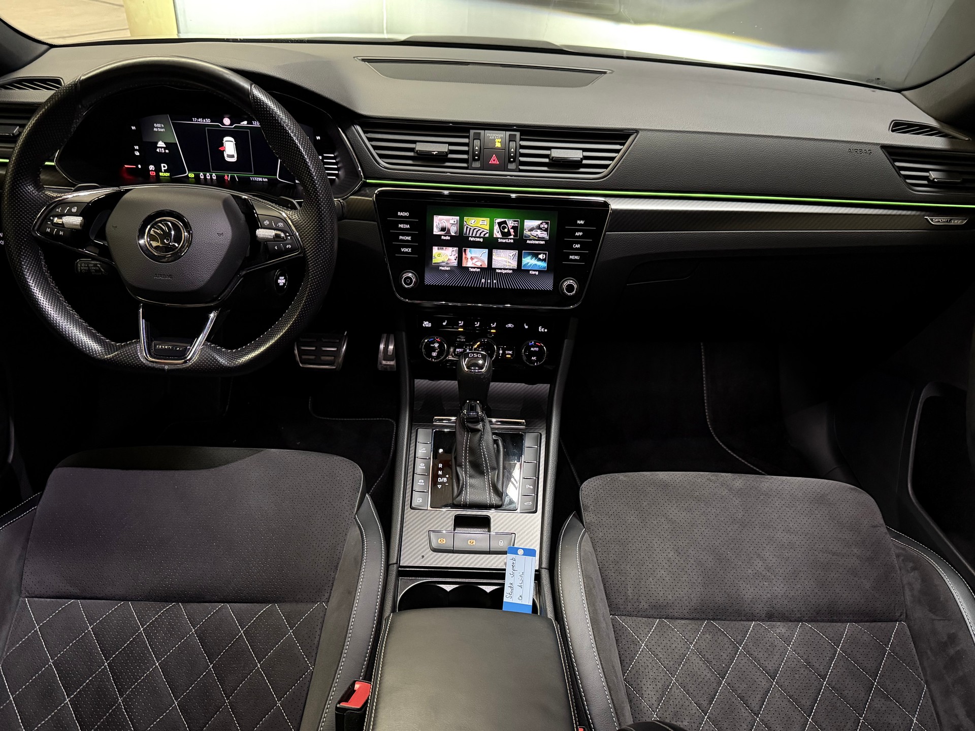 SKODA Superb 1.4 TSI Sport Line PHEV DSG-image-13