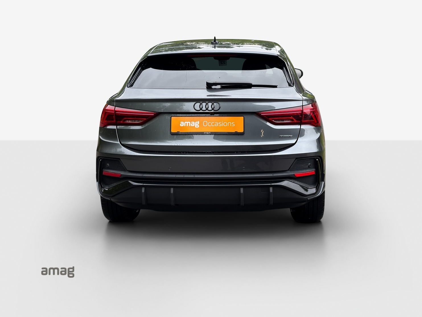 AUDI Q3 Sportback 40 TFSI S line quattro S-tronic-image-3