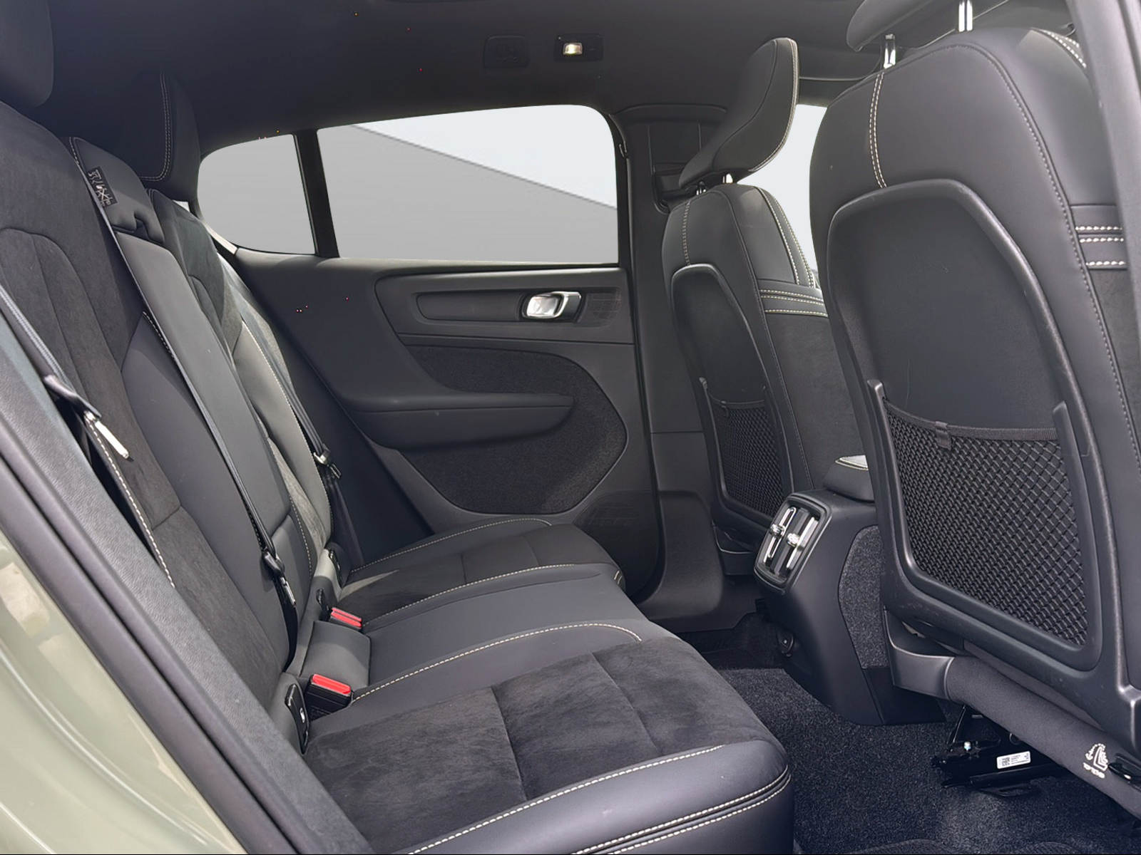 VOLVO C40 P6 Recharge Ultimate-image-10