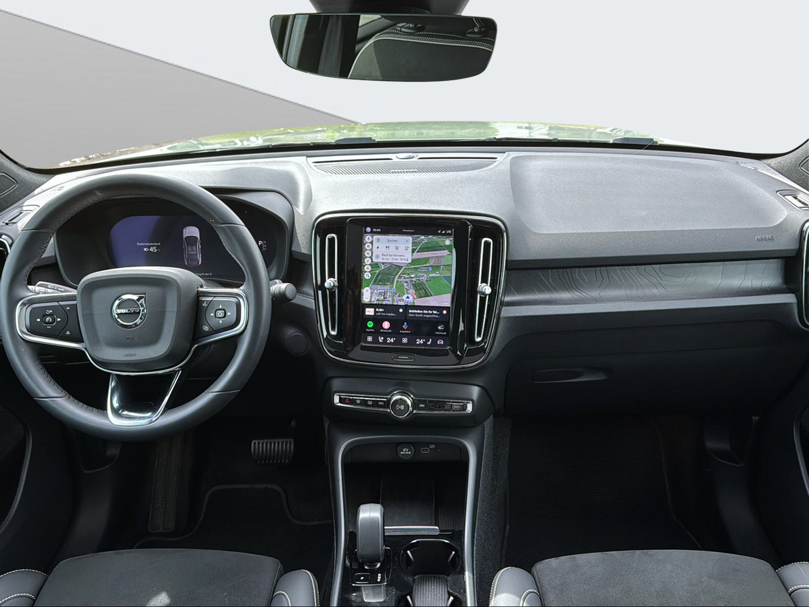VOLVO C40 P6 Recharge Ultimate-image-11