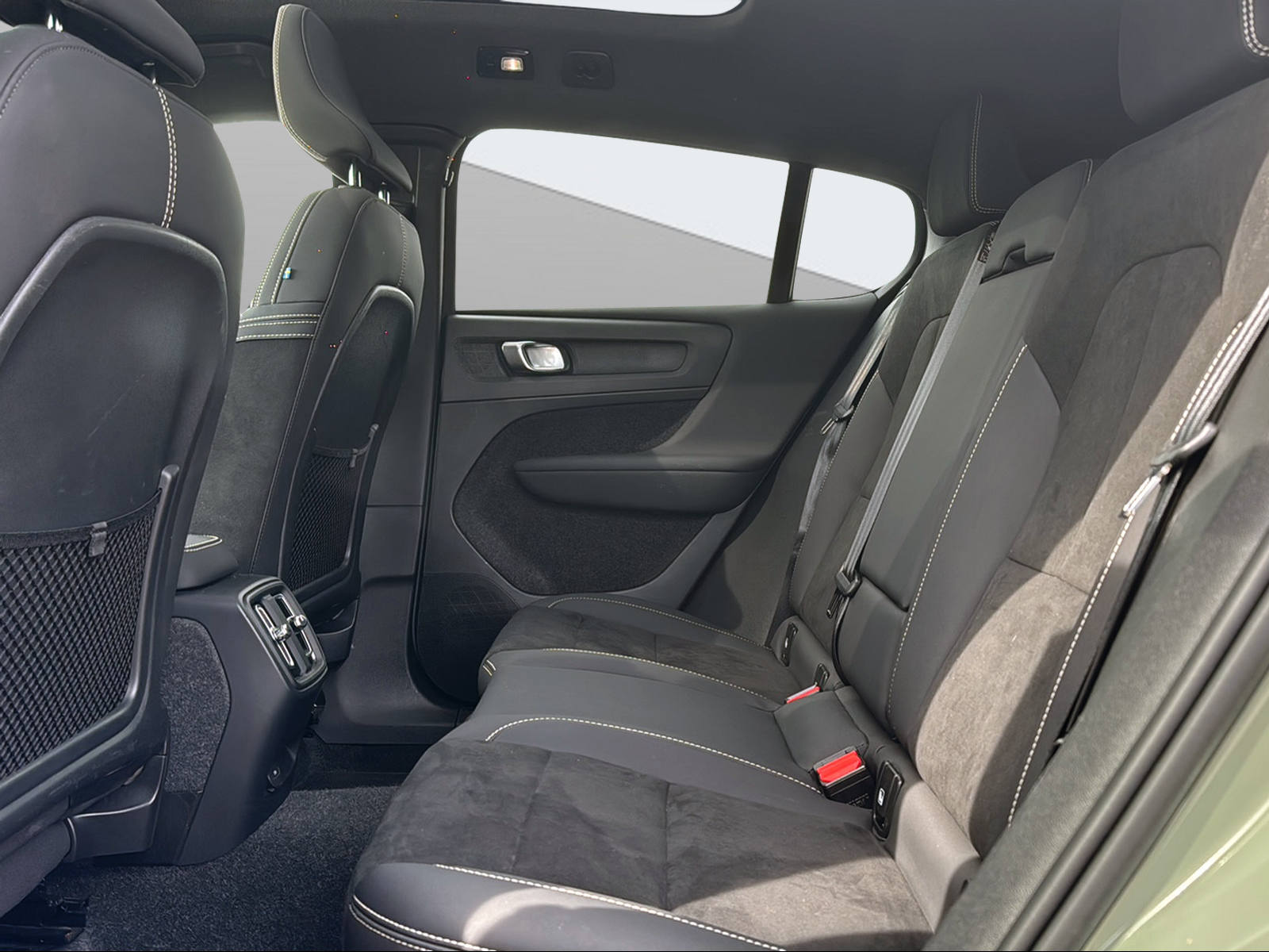 VOLVO C40 P6 Recharge Ultimate-image-13