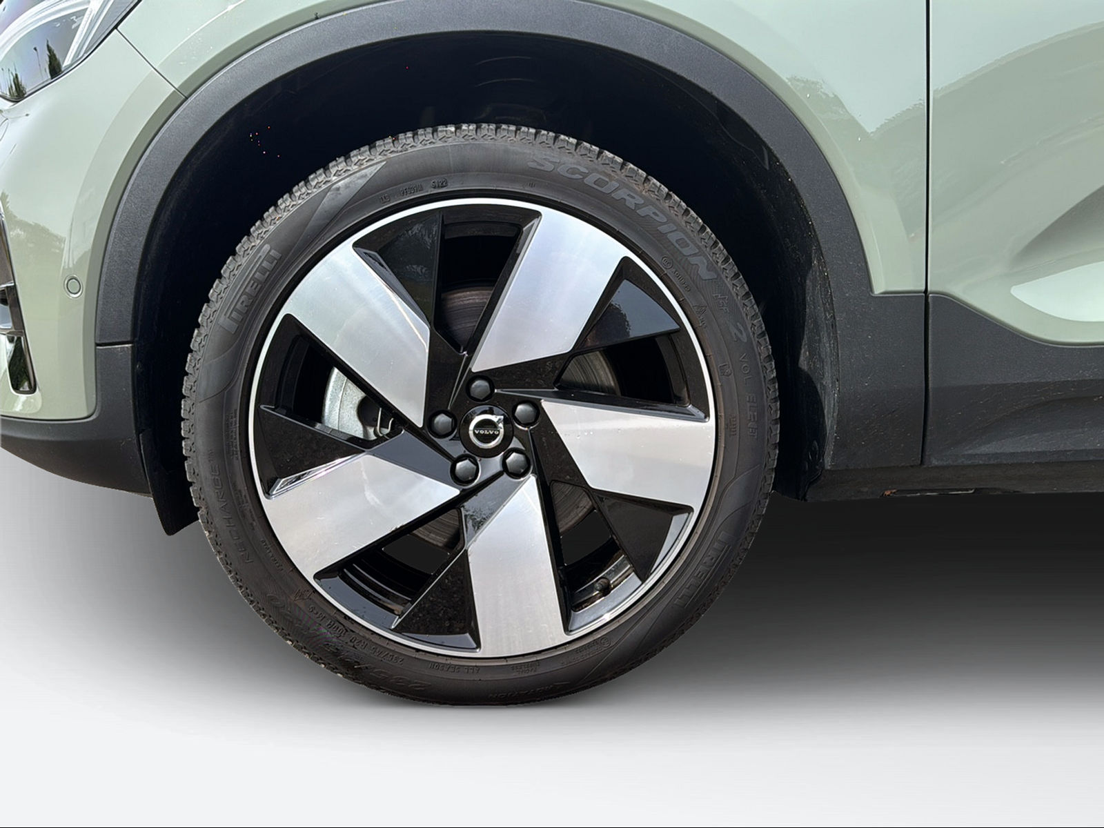 VOLVO C40 P6 Recharge Ultimate-image-8