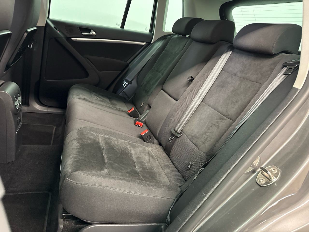 VW Tiguan 2.0 TDI Sport&Style Tiptronic-image-6