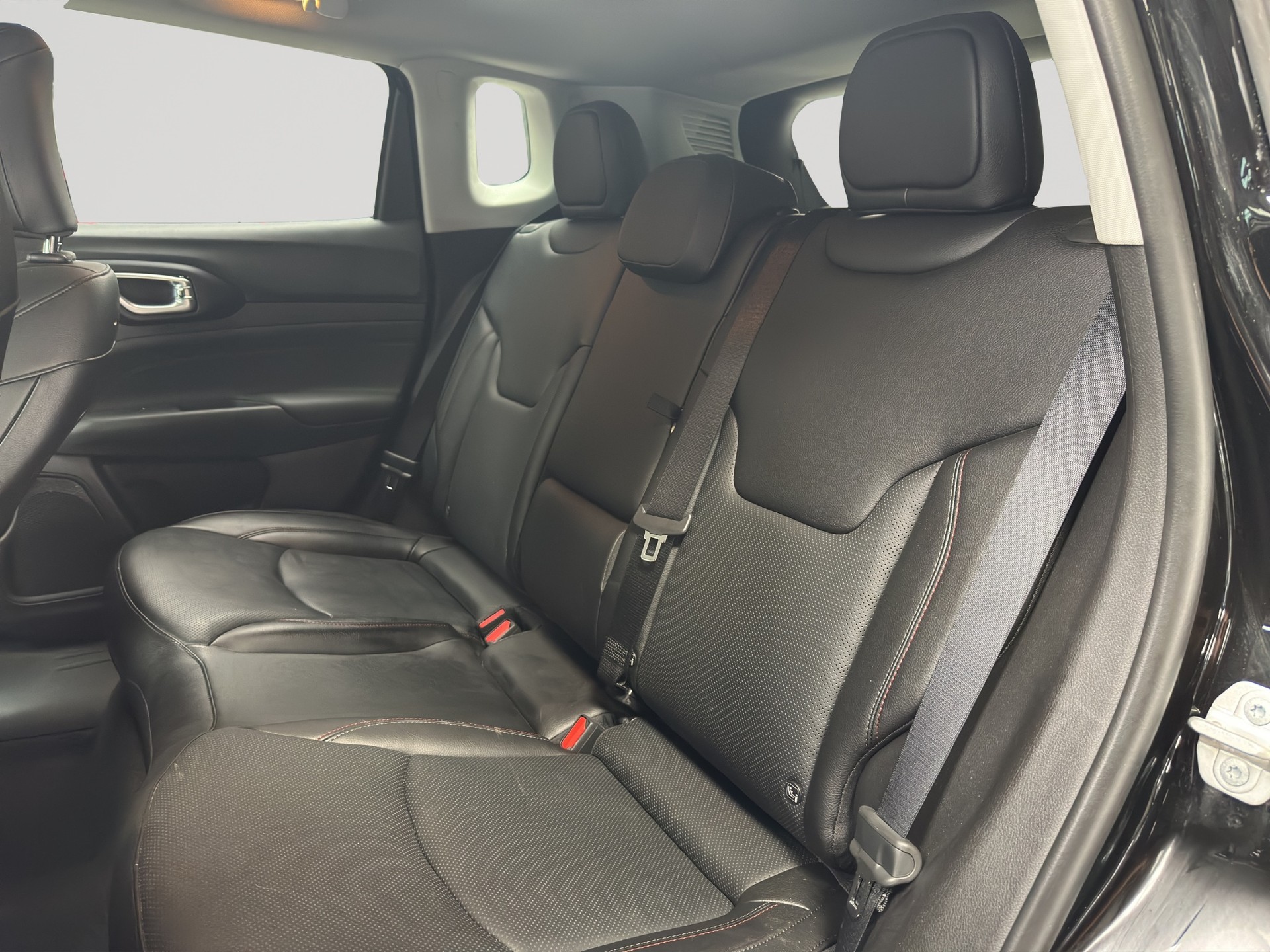 JEEP Compass 1.3 T PHEV Trailhawk AWD-image-6