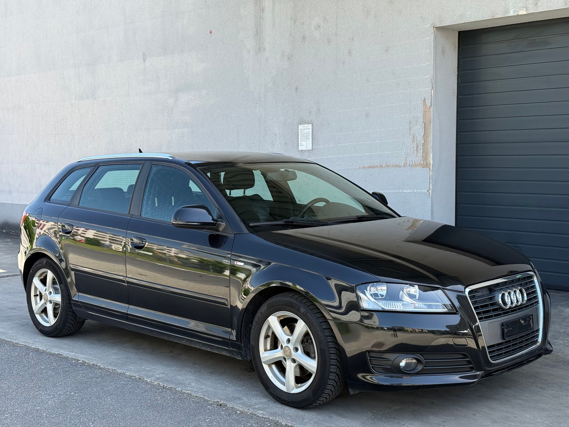 AUDI A3 Sportback 1.8 TFSI S-Line-image-6