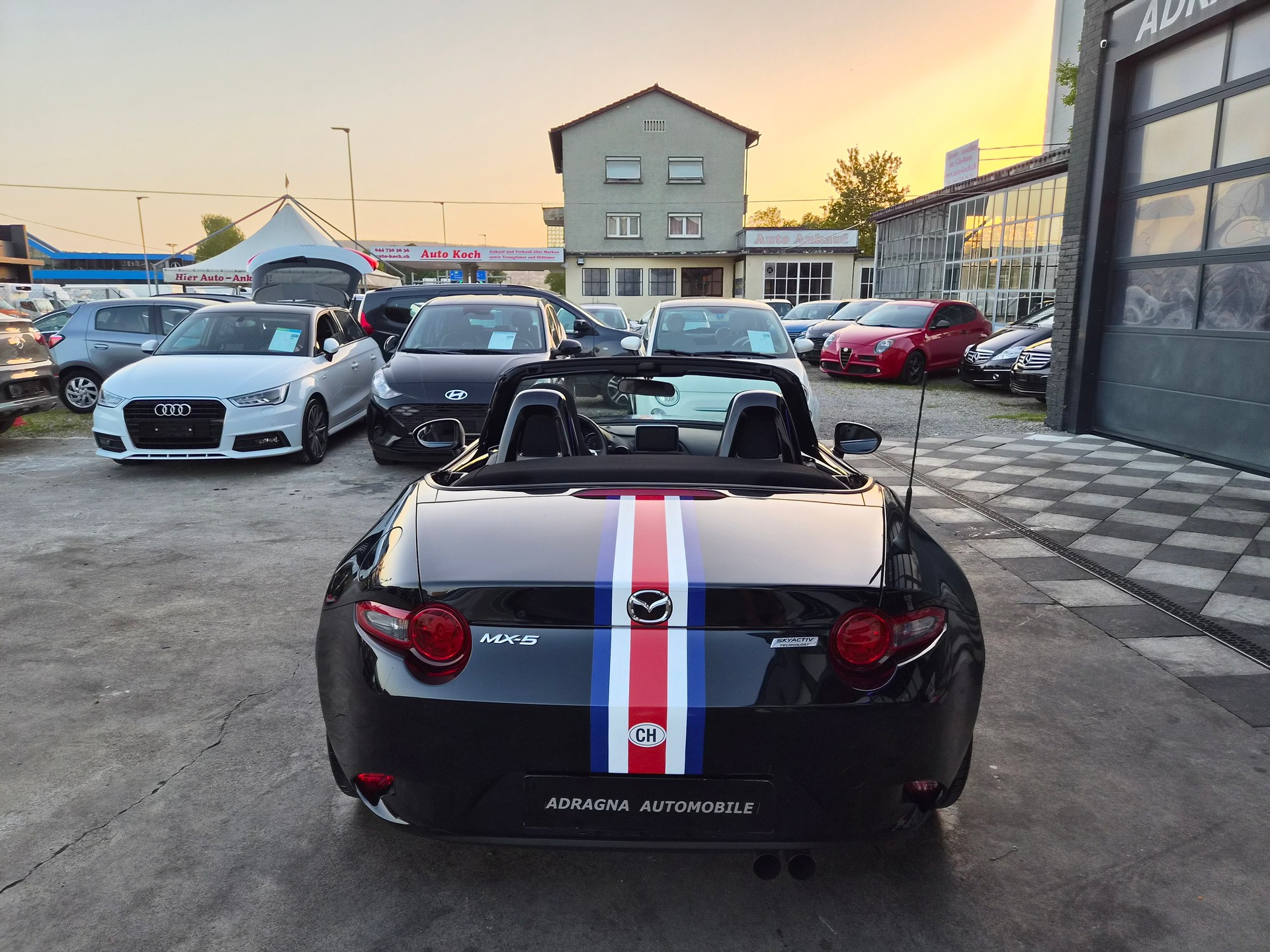 MAZDA MX-5 SKYACTIV-G 160 Revolution-image-8