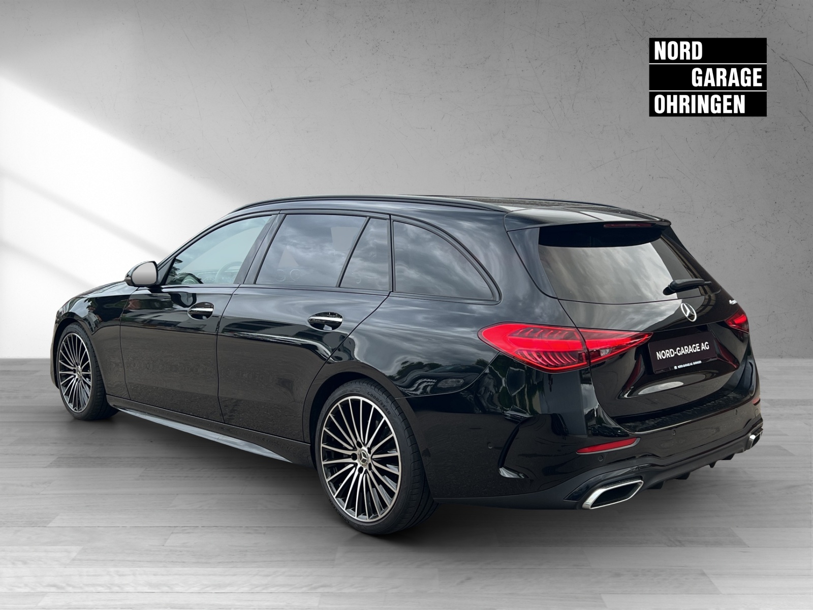 MERCEDES-BENZ C 220 d T 4M AMG Line Swiss Star-showroom-element-2