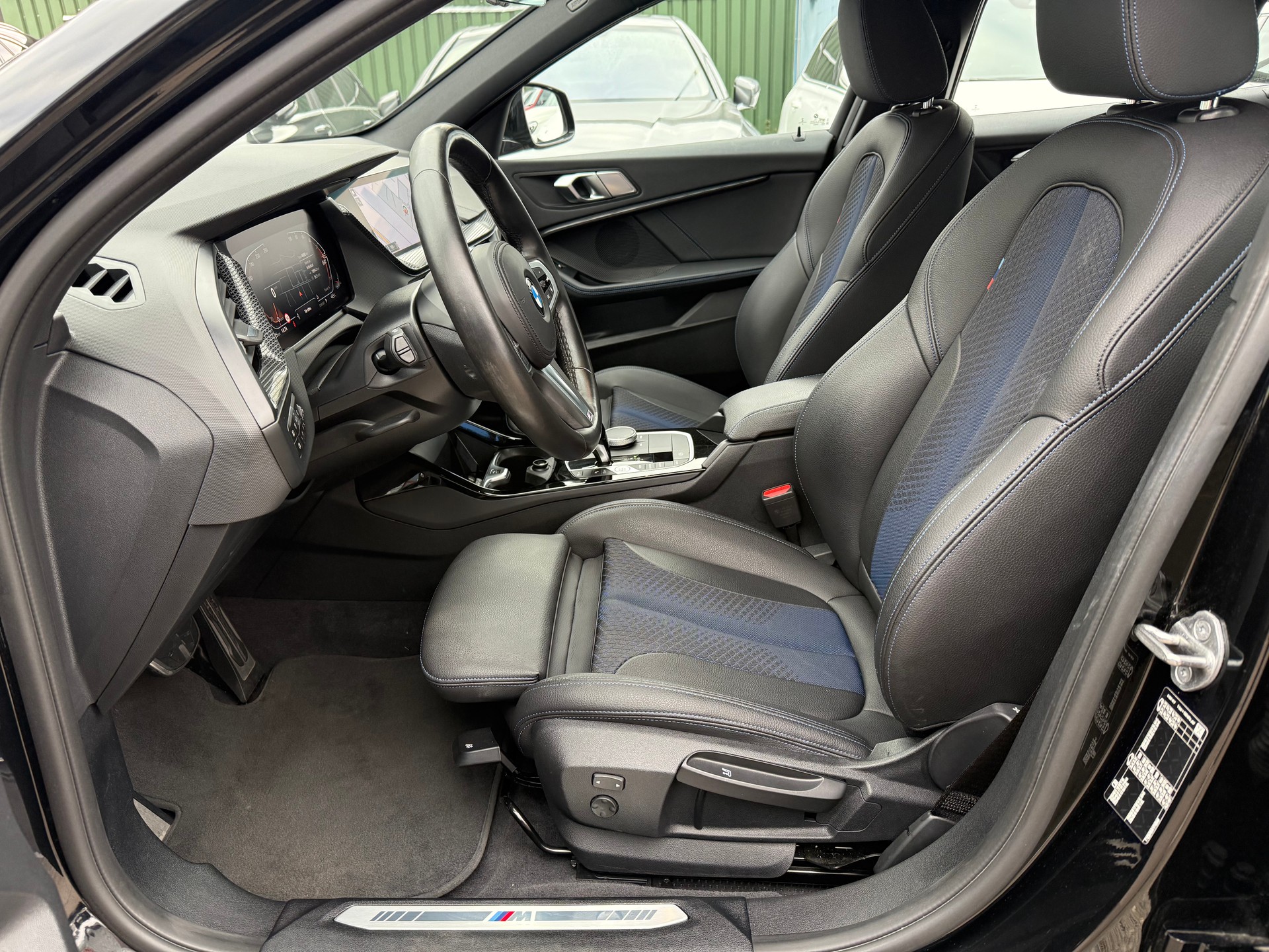BMW 116d Steptronic M Sport-image-11