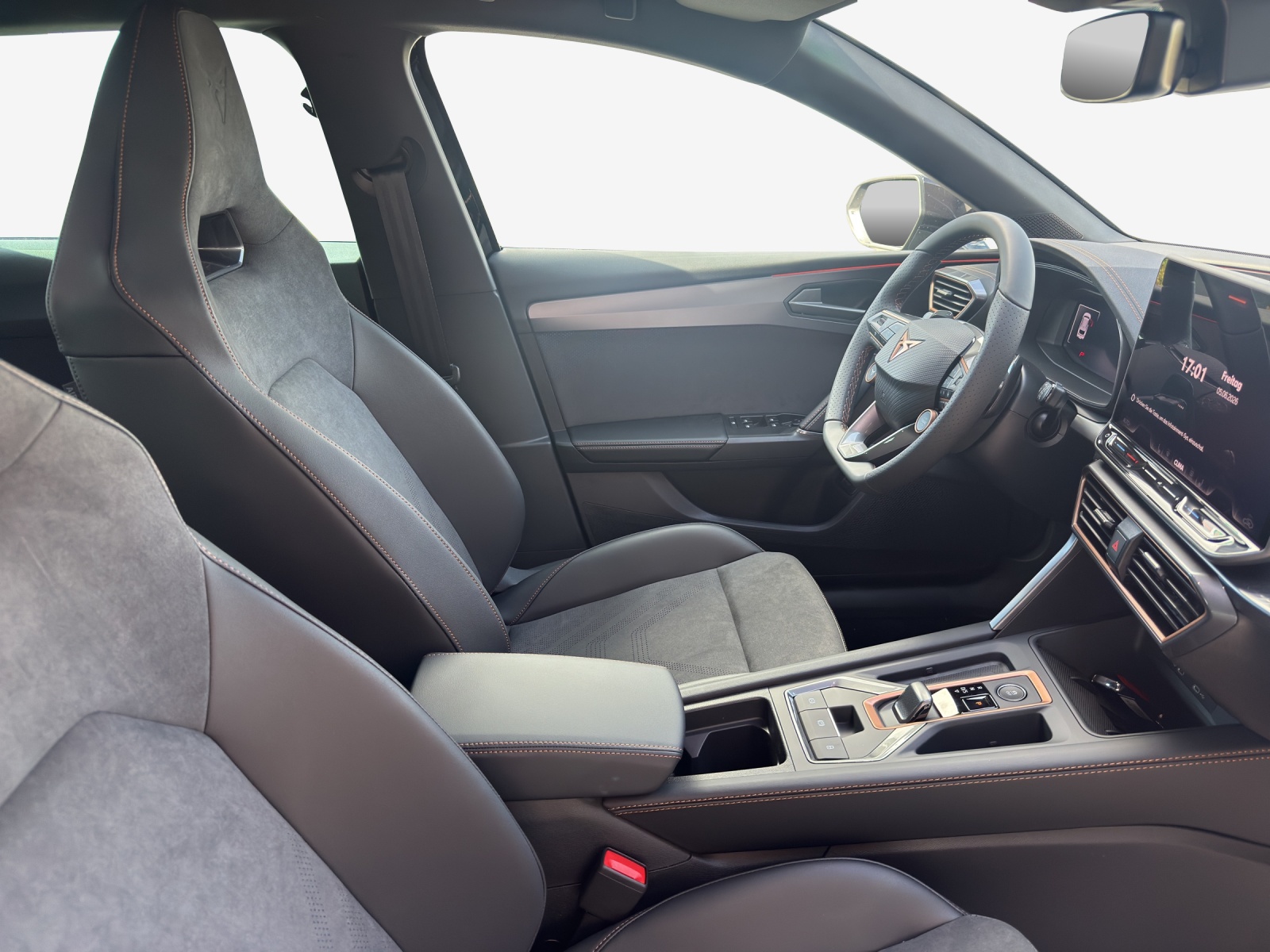 CUPRA LEON ST 1.5 eTSI Prime Edition DSG-image-7