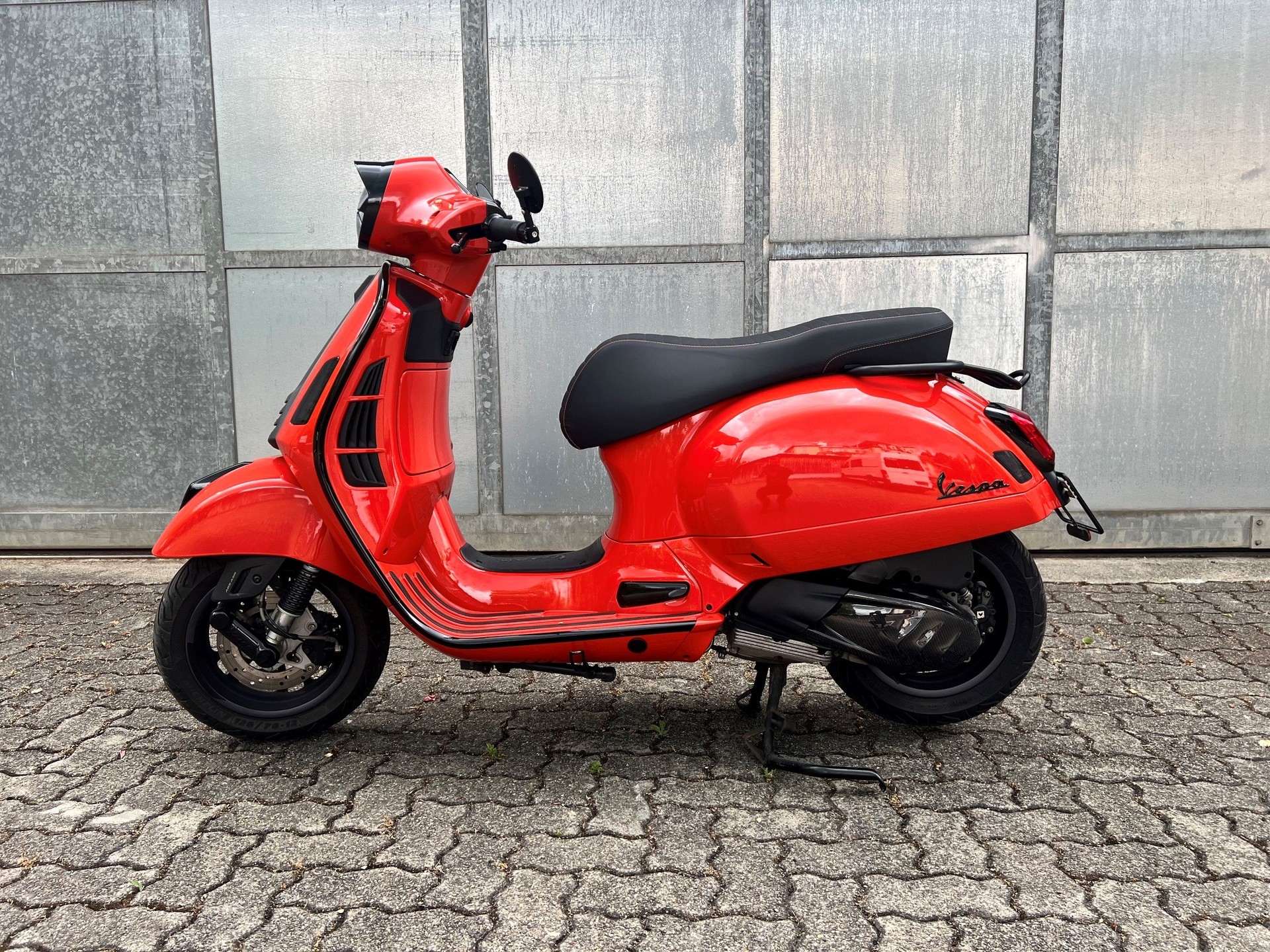 PIAGGIO Vespa GTS 300 Super Sport ABS-showroom-element-1