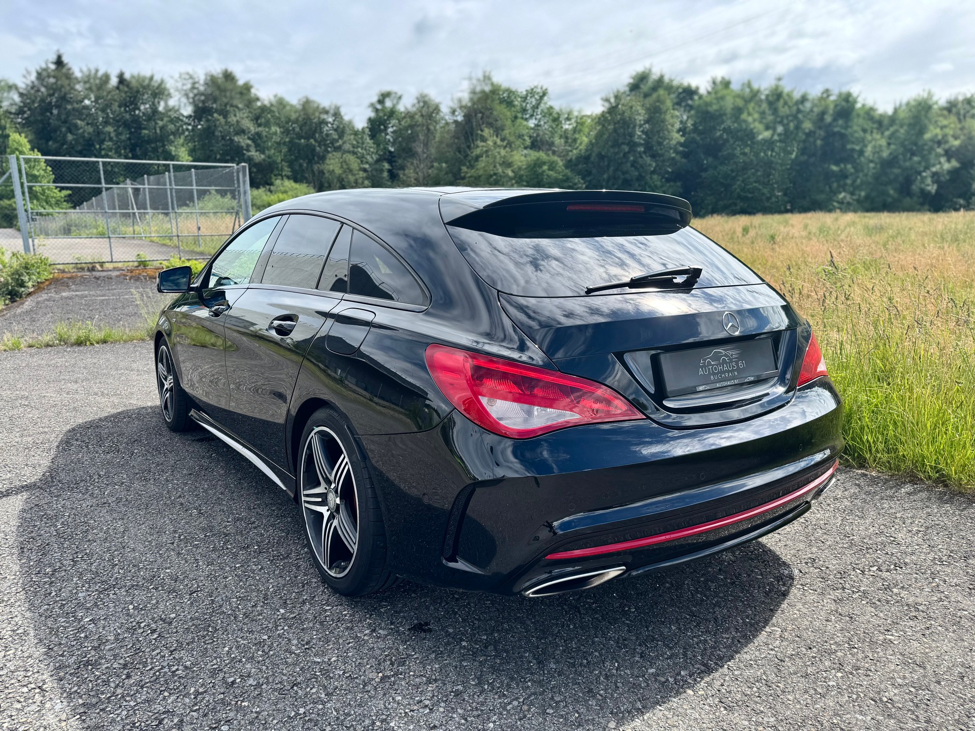 MERCEDES-BENZ CLA Shooting Brake 250 Sport 4Matic AMG Line 7G-DCT / ab MFK bei Verkauf-image-4