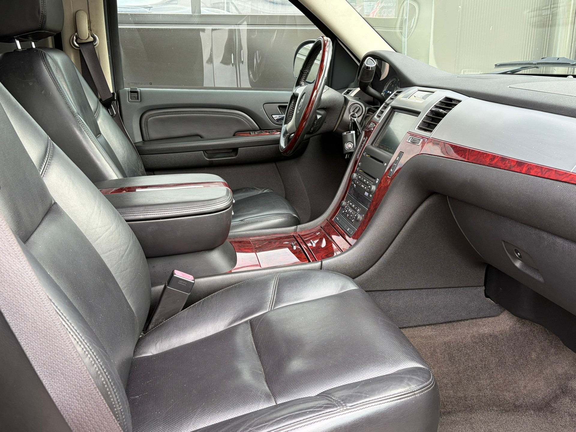 CADILLAC Escalade 6.2 Sport Luxury-image-10