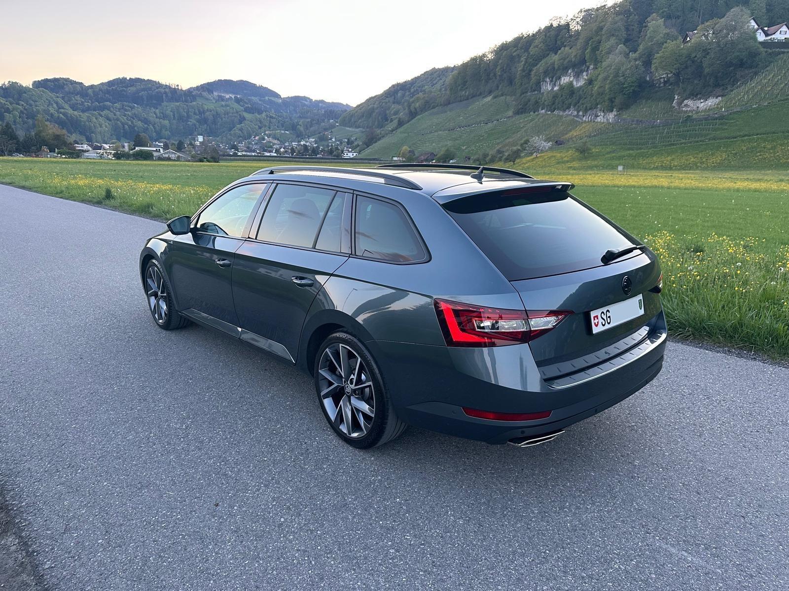 SKODA 2.0 TSI 280 SportLine 4x4 DSG-image-1