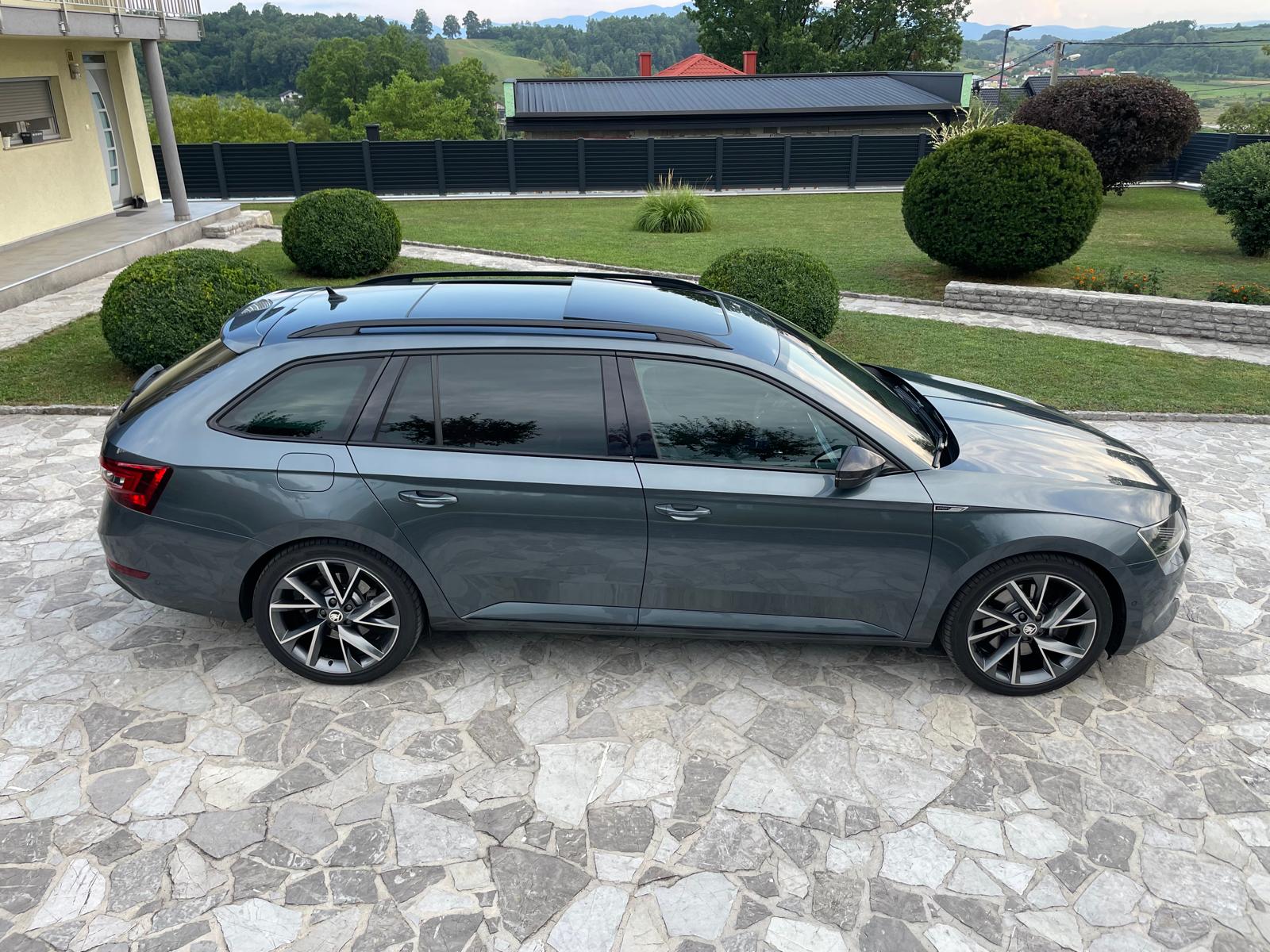 SKODA Superb Combi 2.0 TSI 280 SportLine 4x4 DSG-image-5