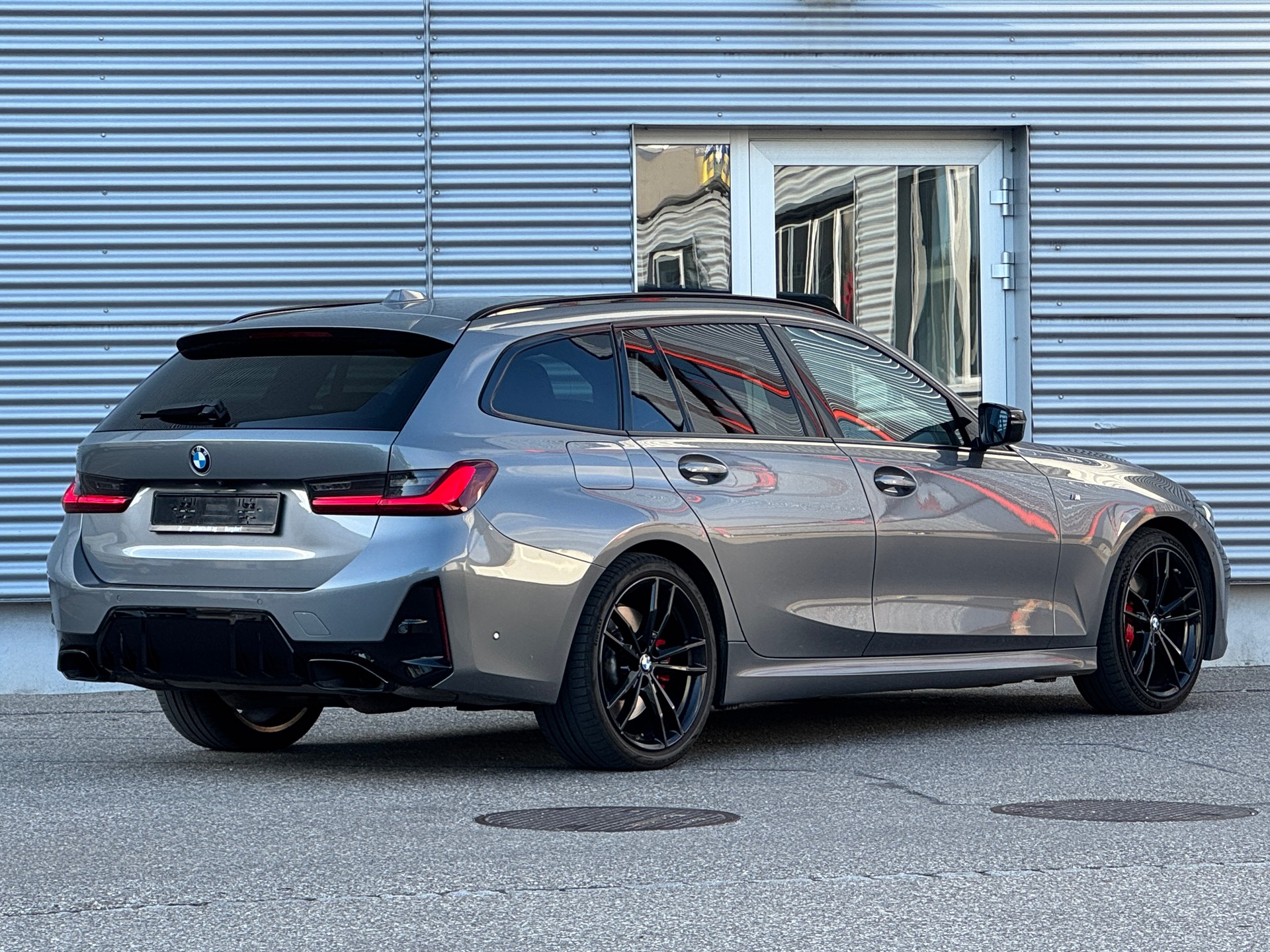BMW M340d xDrive 48V Touring Steptronic M Sport Pro-image-3