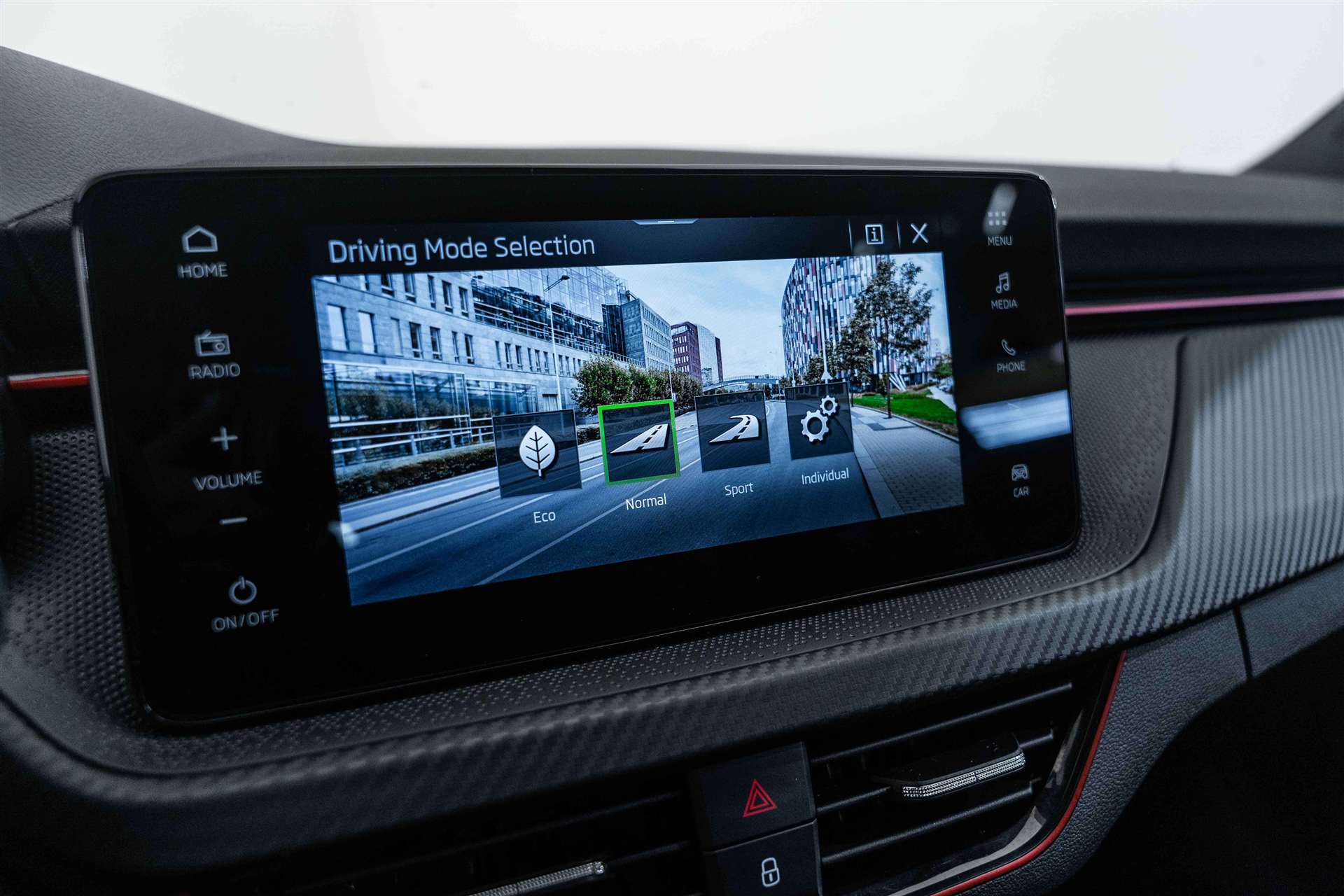 SKODA Scala 1.5 TSI Monte Carlo DSG-image-24