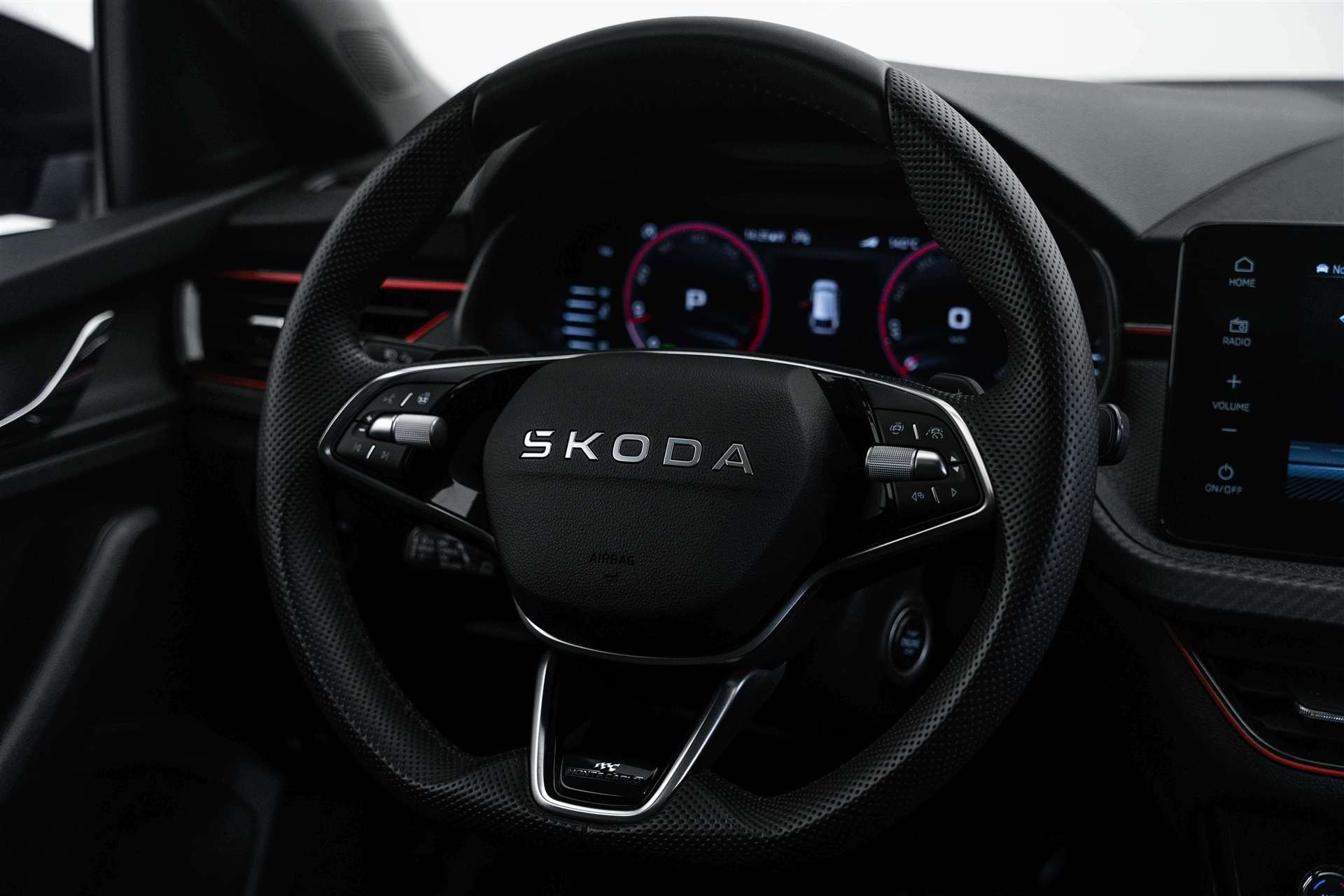SKODA Scala 1.5 TSI Monte Carlo DSG-image-10
