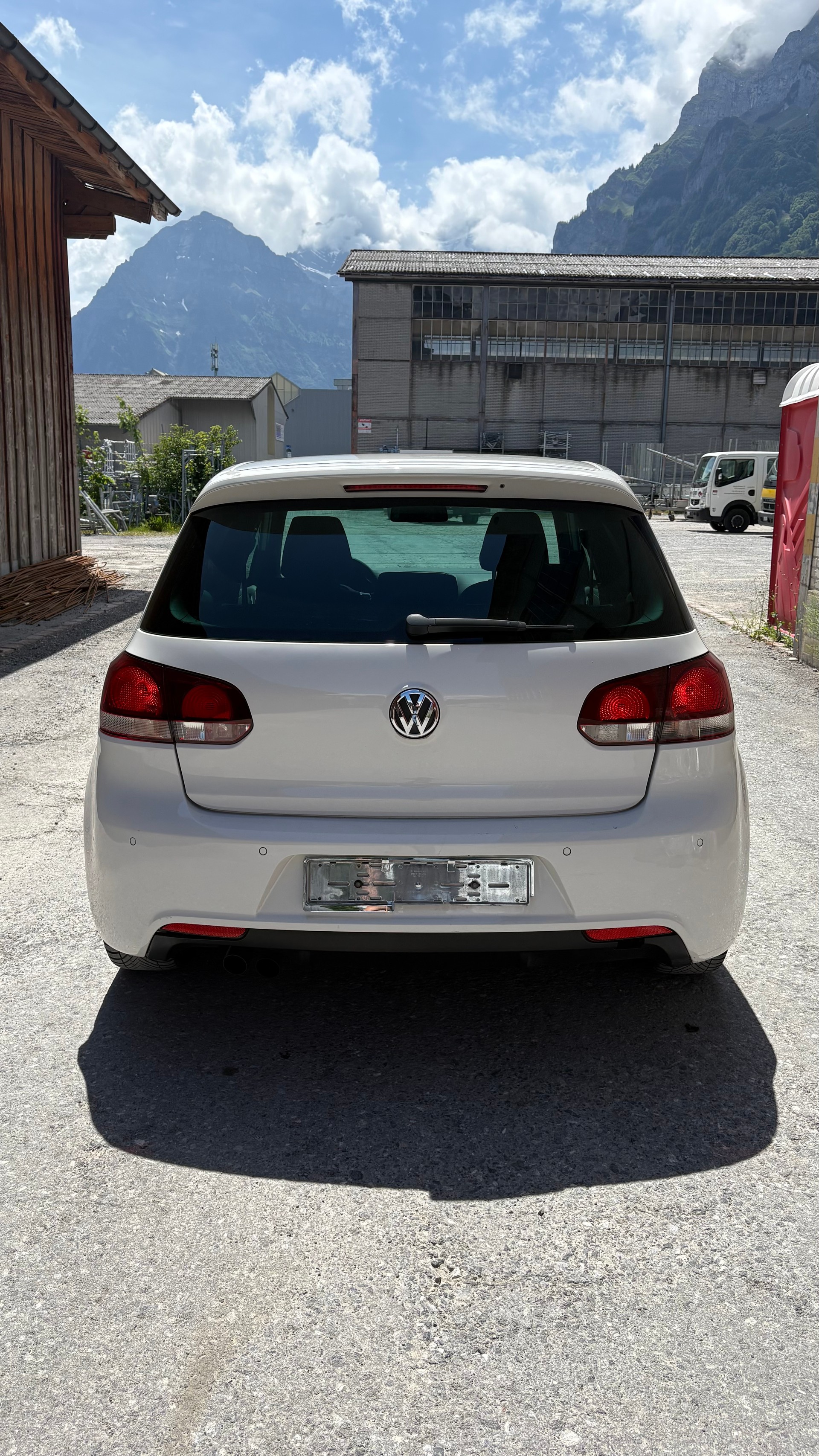 VW Golf 1.4 TSI Highline R-Line-image-4
