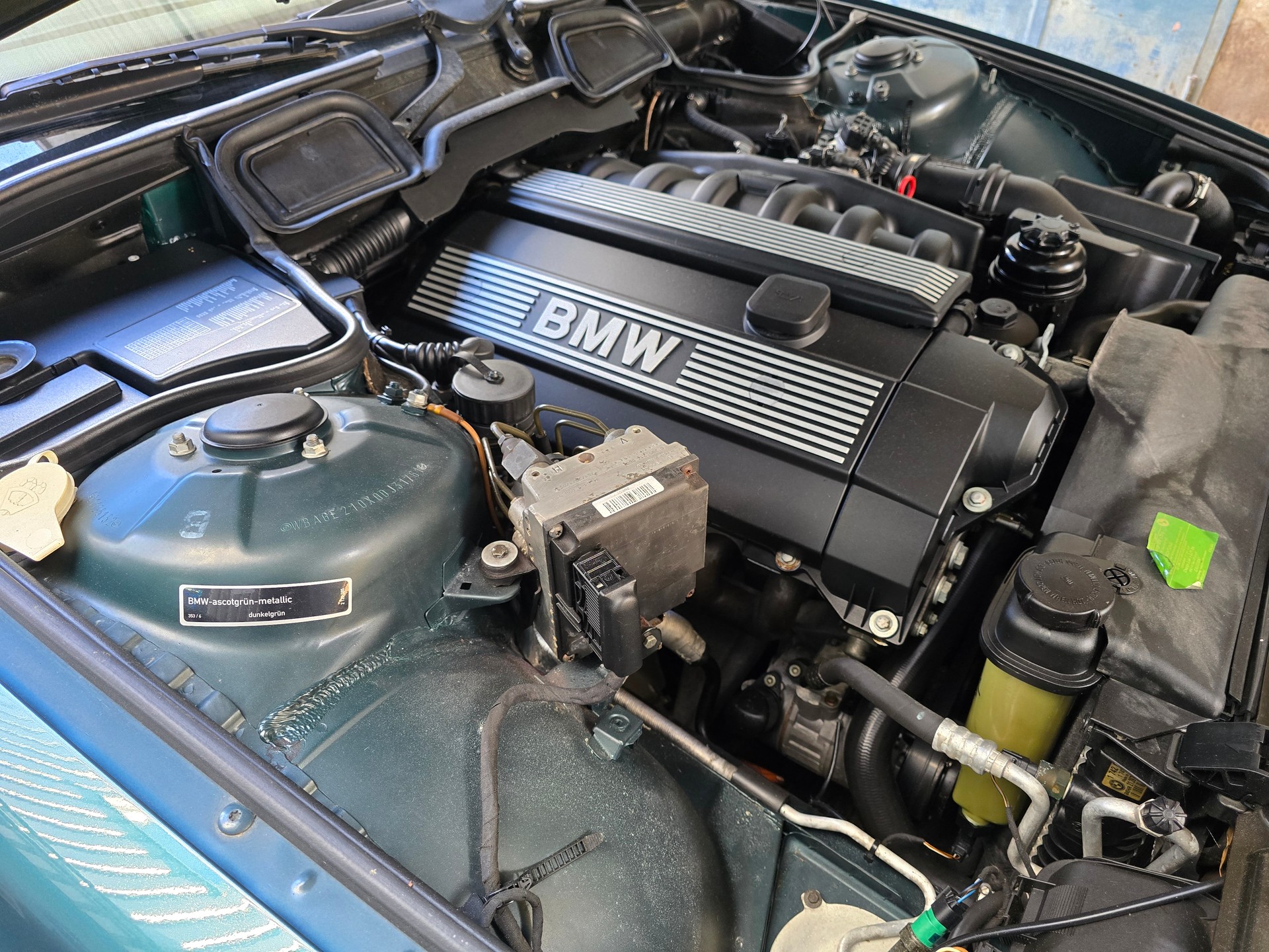 BMW 728i Automat (Traumzustand Sammlerfahrzeug)-image-19