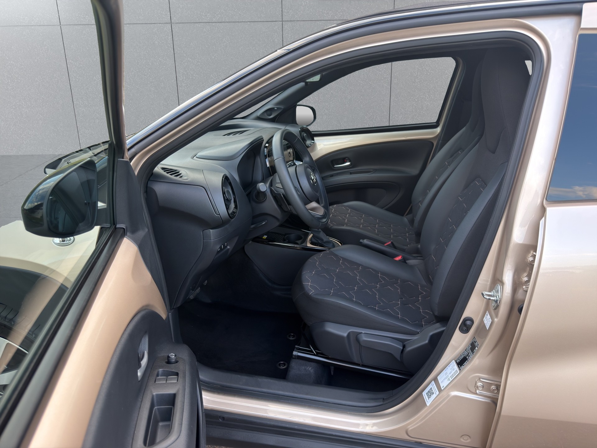 TOYOTA Aygo X 1.0 VVT-i Style CVT*TOP ZUSTAND*TOP AUSSTATTUNG*NUR 12000 KM*MIT FALTDACH*-image-20