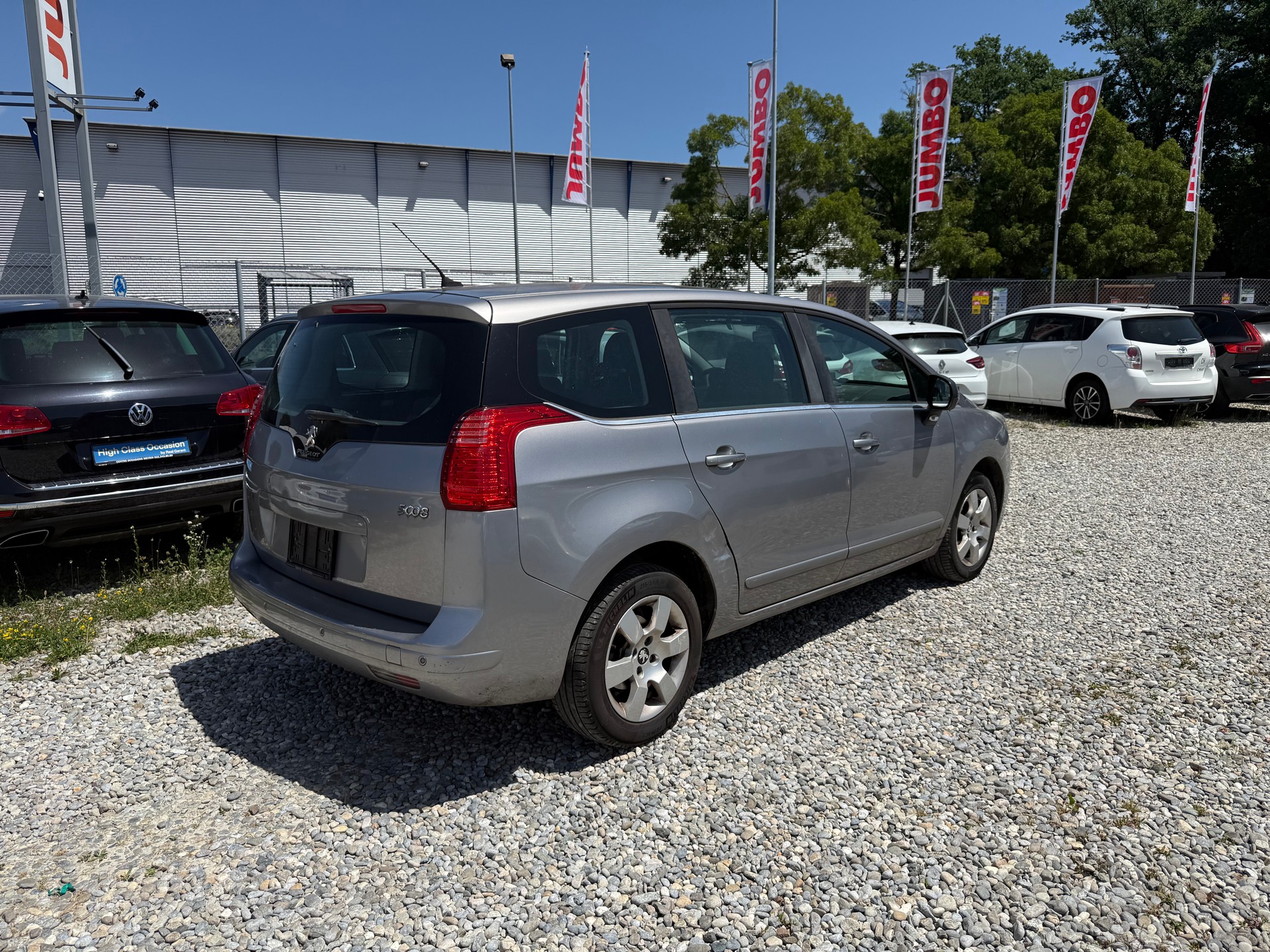 PEUGEOT 5008 1.6 16V T Allure-image-2