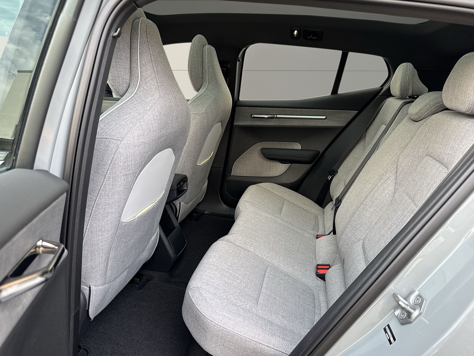 VOLVO EX30 E60 Twin Ultra Performance AWD-image-9