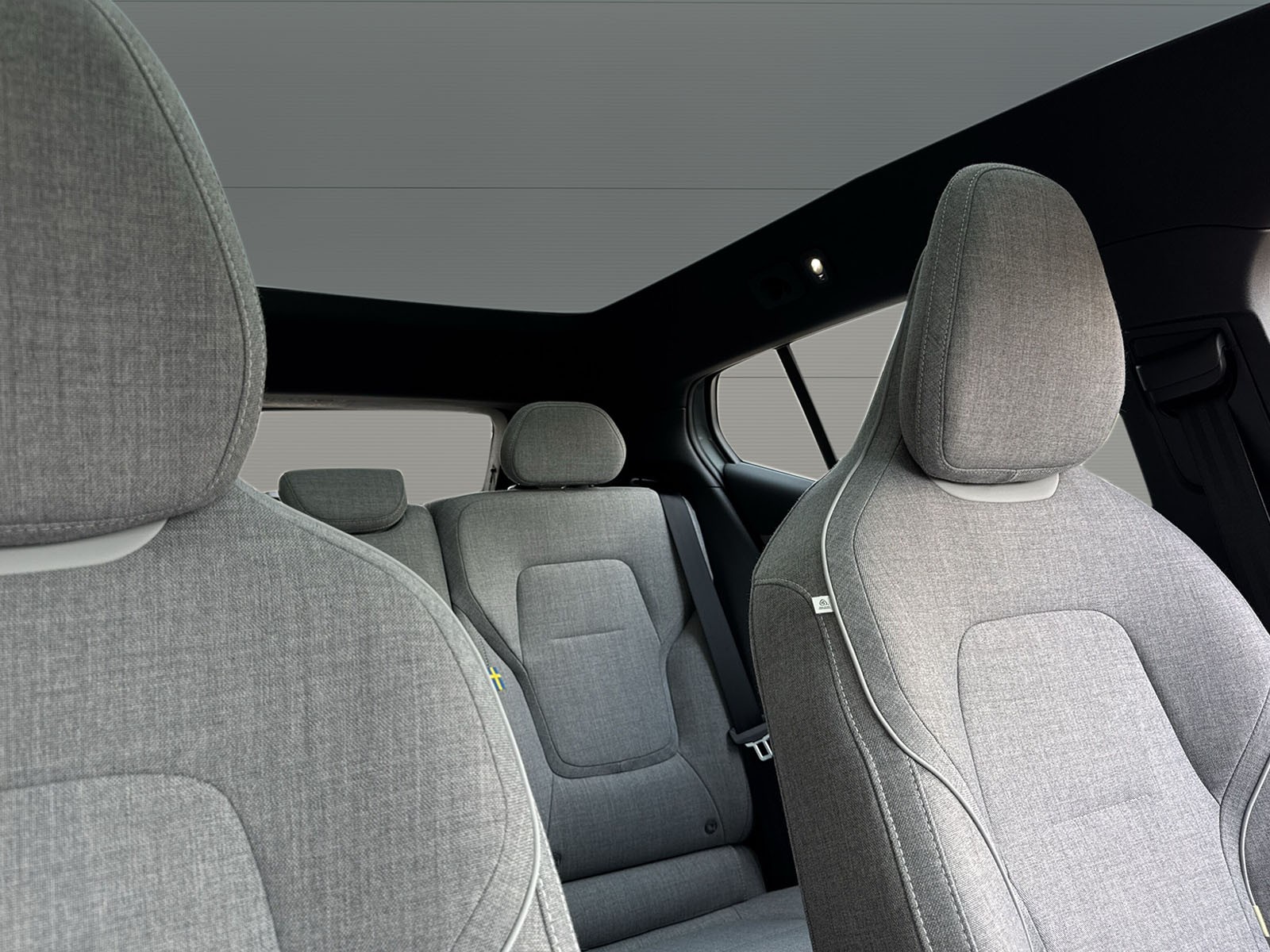 VOLVO EX30 E60 Twin Ultra Performance AWD-image-8