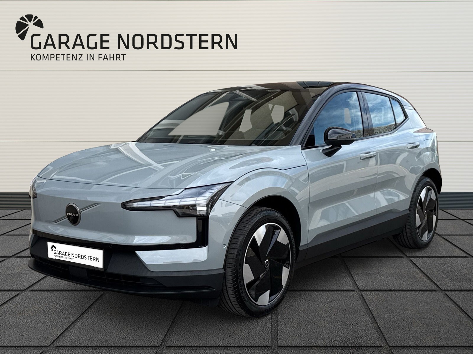 VOLVO EX30 E60 Twin Ultra Performance AWD-image-0