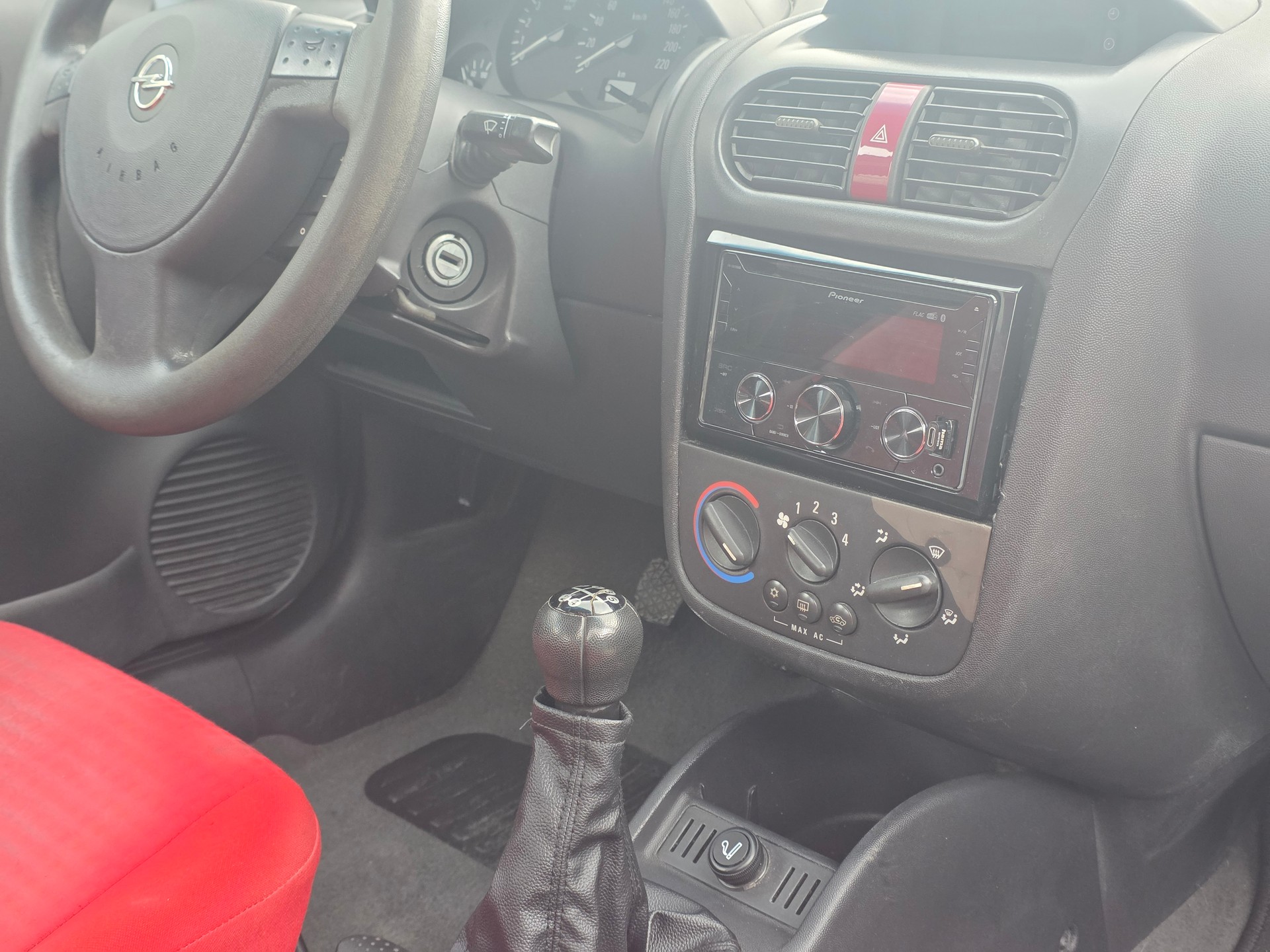 OPEL Corsa 1.4 16V Young Frisch ab MFK / Frisch ab Service / 6 Monate Garantie / Gratis Lieferung-image-15