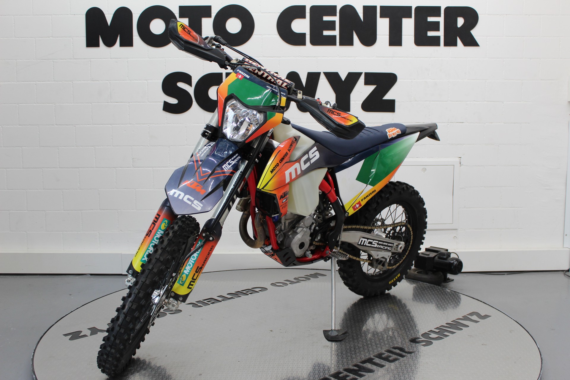 GASGAS EC 250 F MCS Racing-showroom-element-2