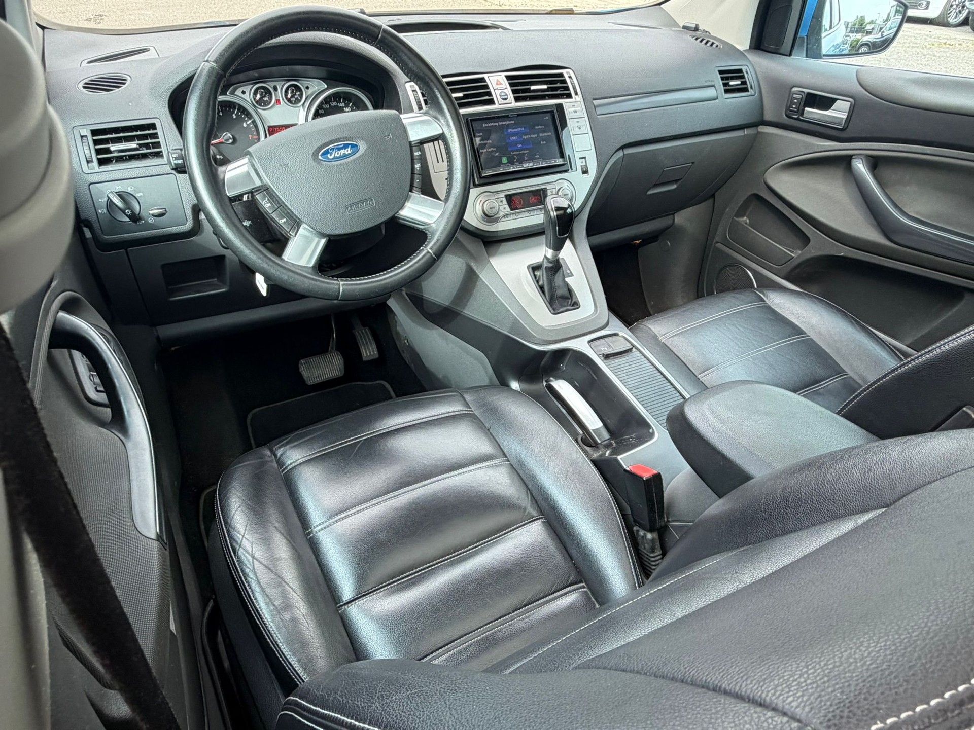 FORD Kuga 2.5 Turbo Titanium 4WD Automatic-image-10